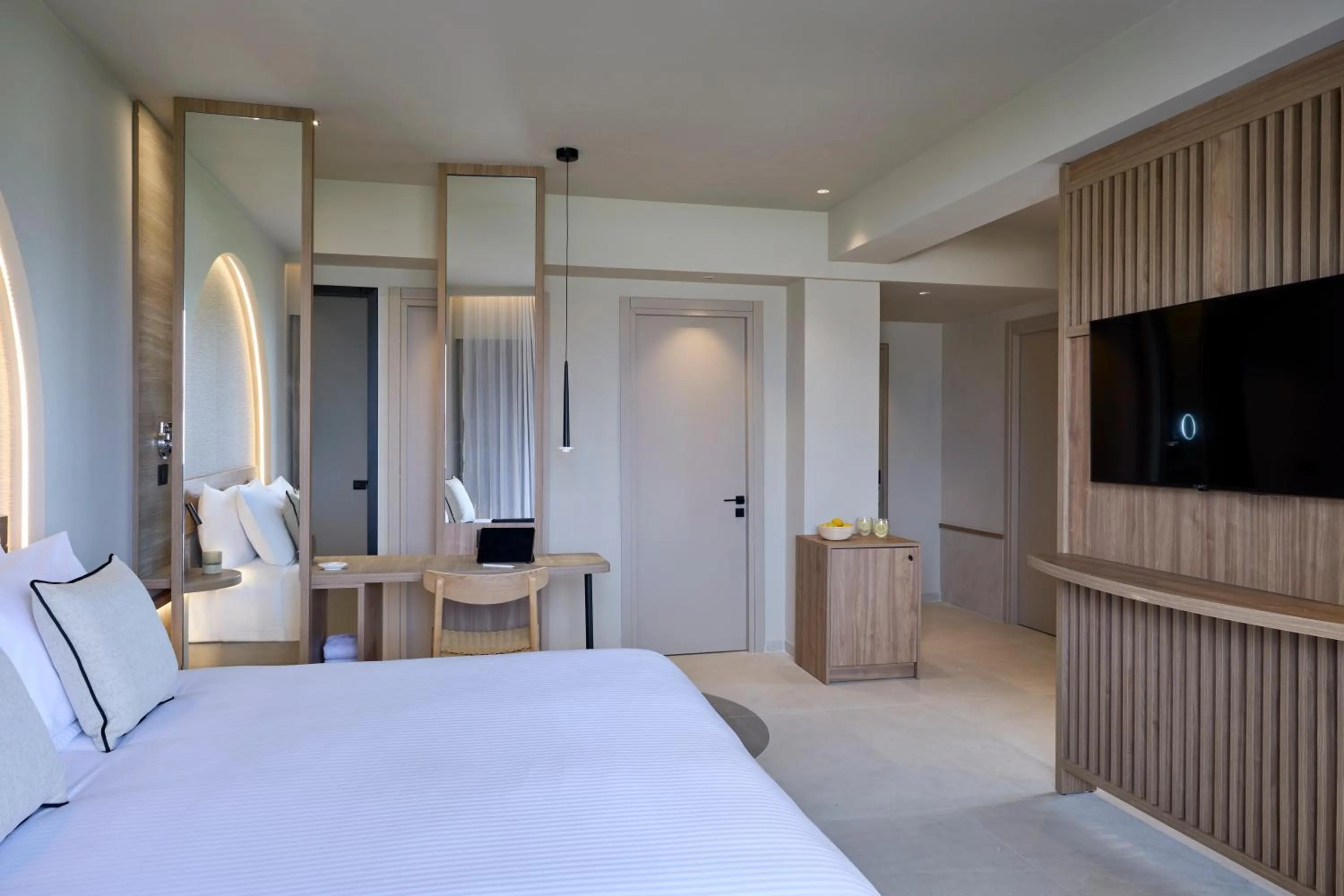 TV and multimedia, Bed in Ammos Luxury Resort