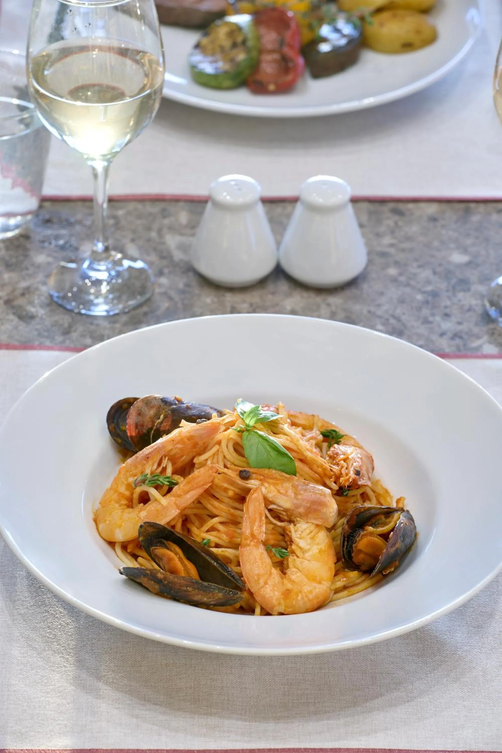 Food in Ammos Luxury Resort