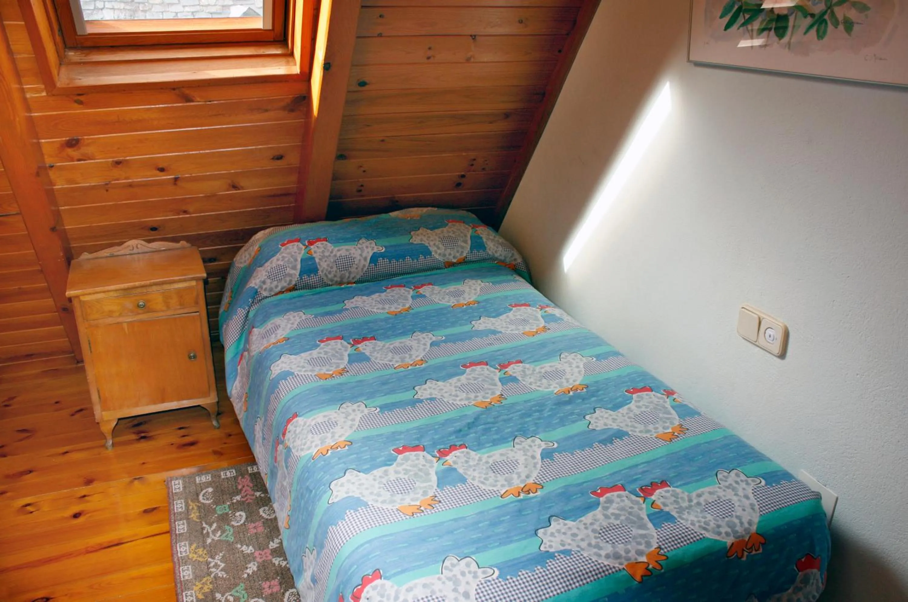 Bedroom, Bed in Desde Ton II