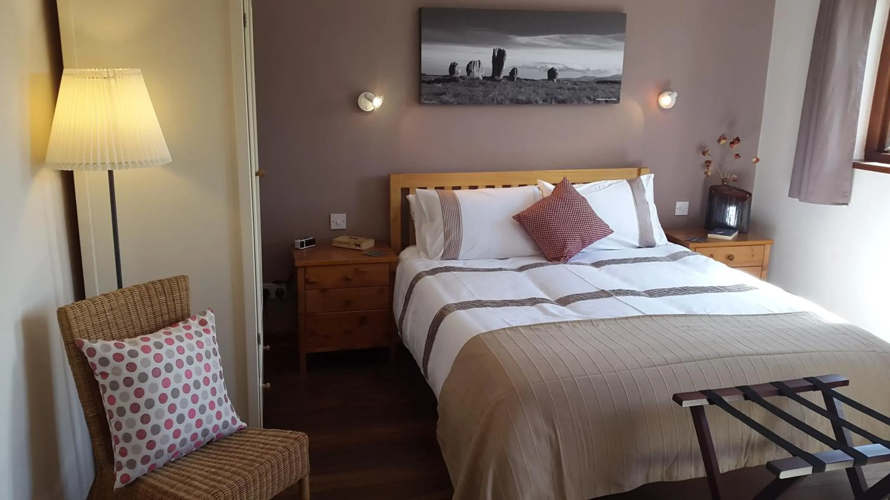 Deluxe Double Room with Shower - single occupancy in Pantile Lodge Deluxe Double Room with Shower - single occupancy in Pantile Lodge