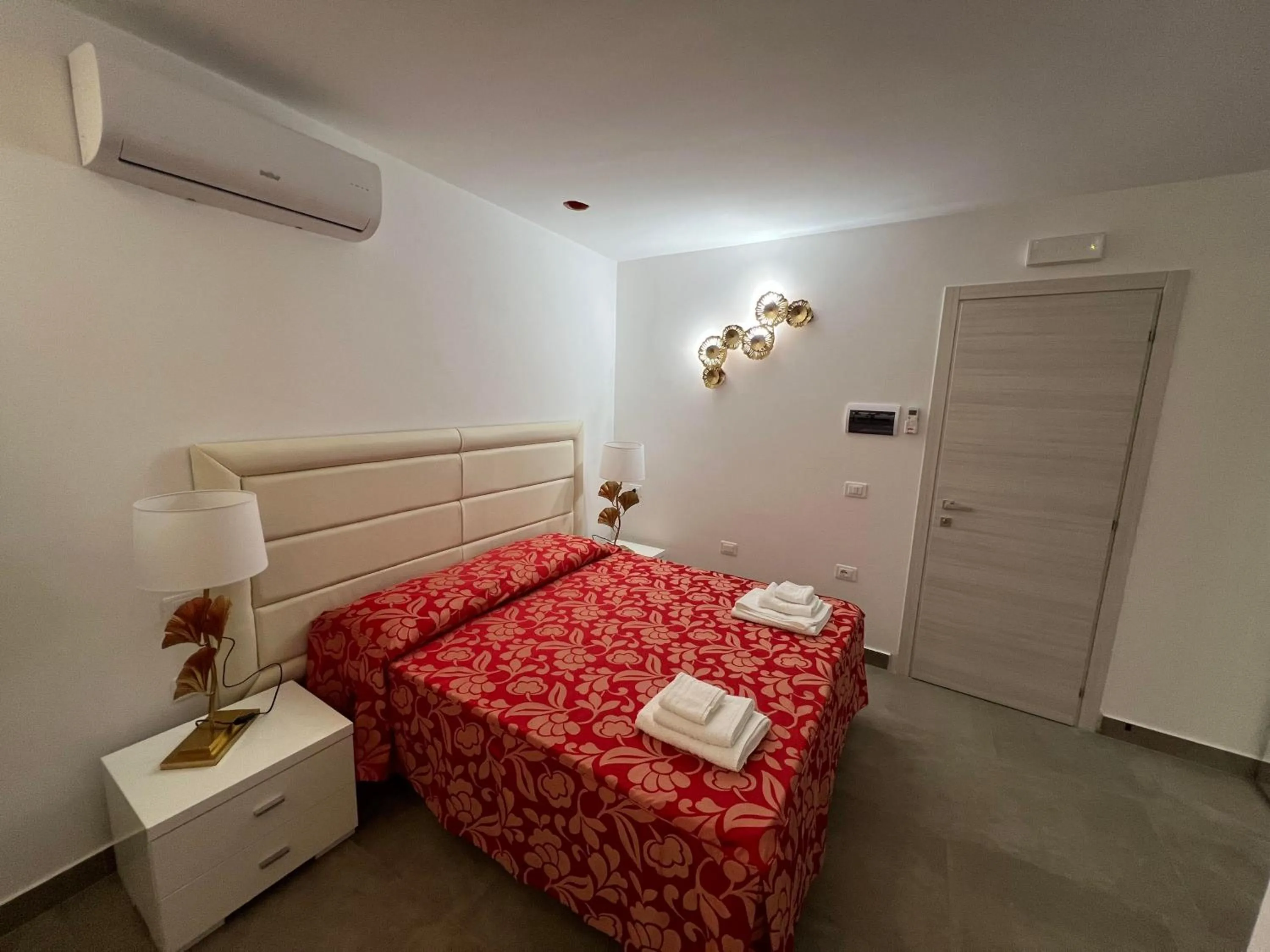 Bed in Le Castella B&B Restaurant