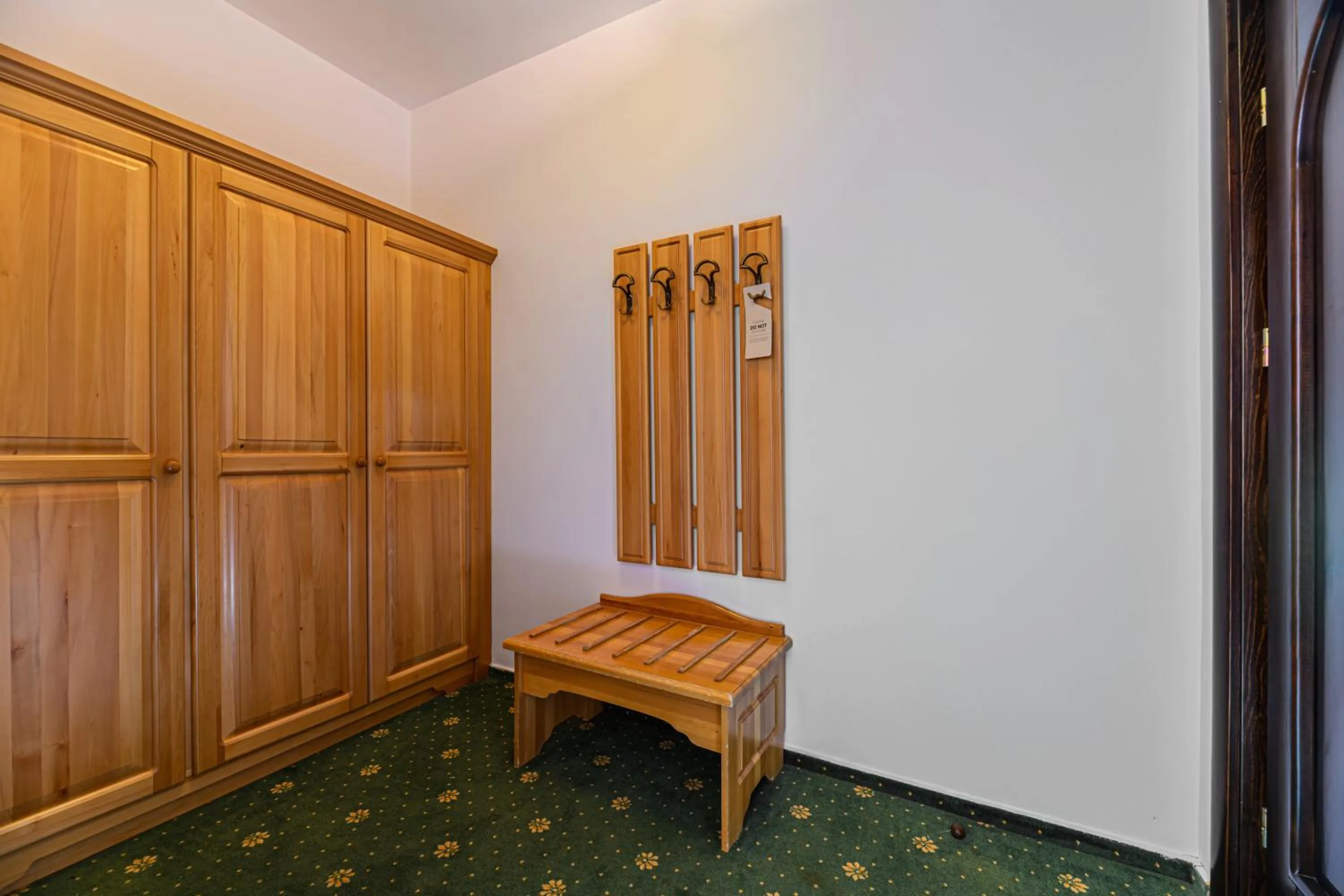 Photo of the whole room in Hotel Casa Viorel jacuzzi & saunas