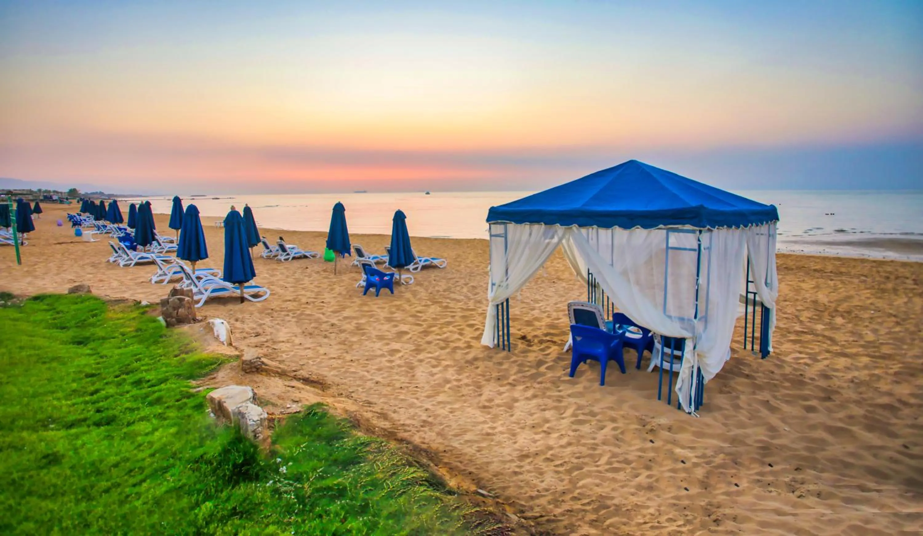 Beach in Elite Residence Aqua Park