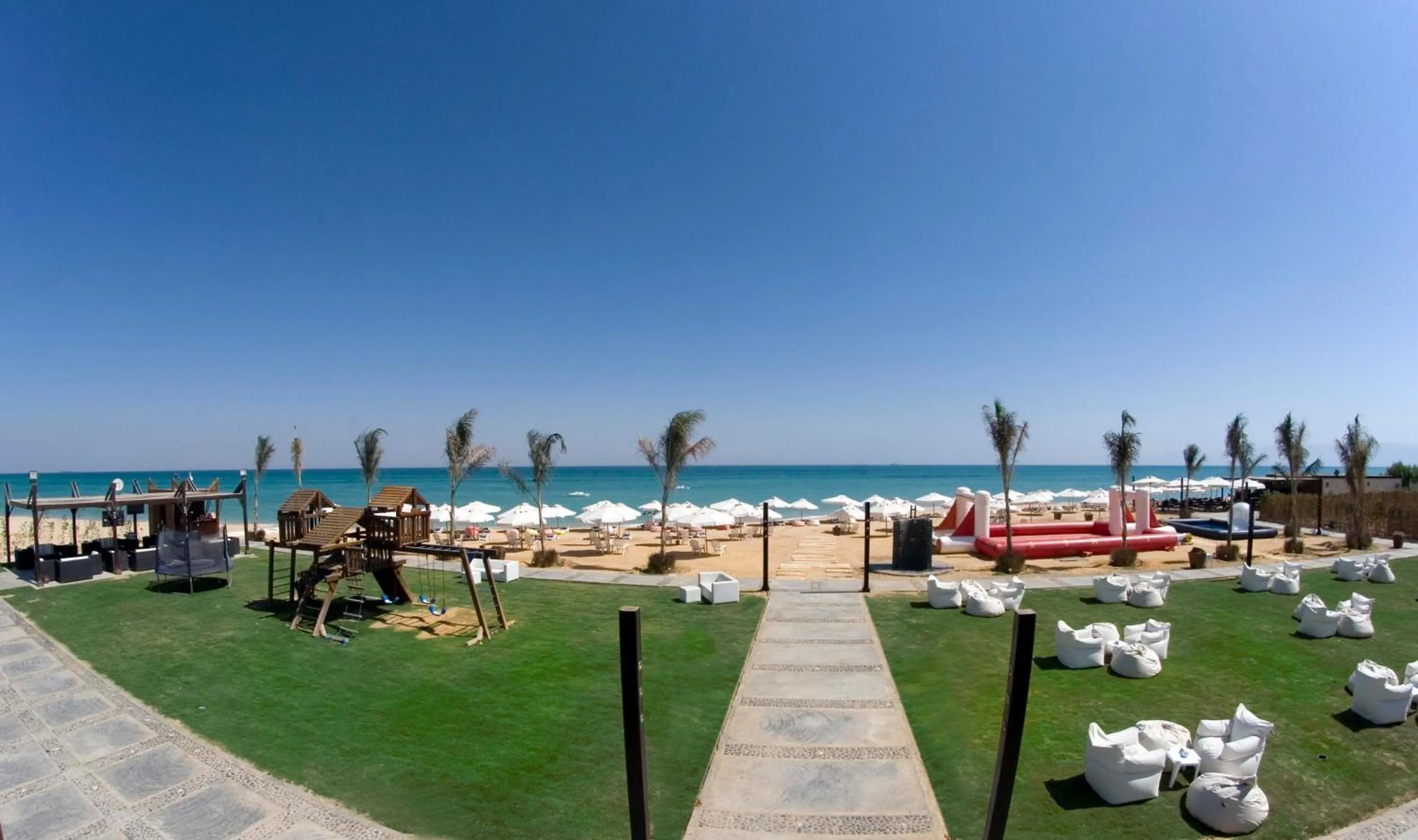 Garden in Elite Residence Aqua Park