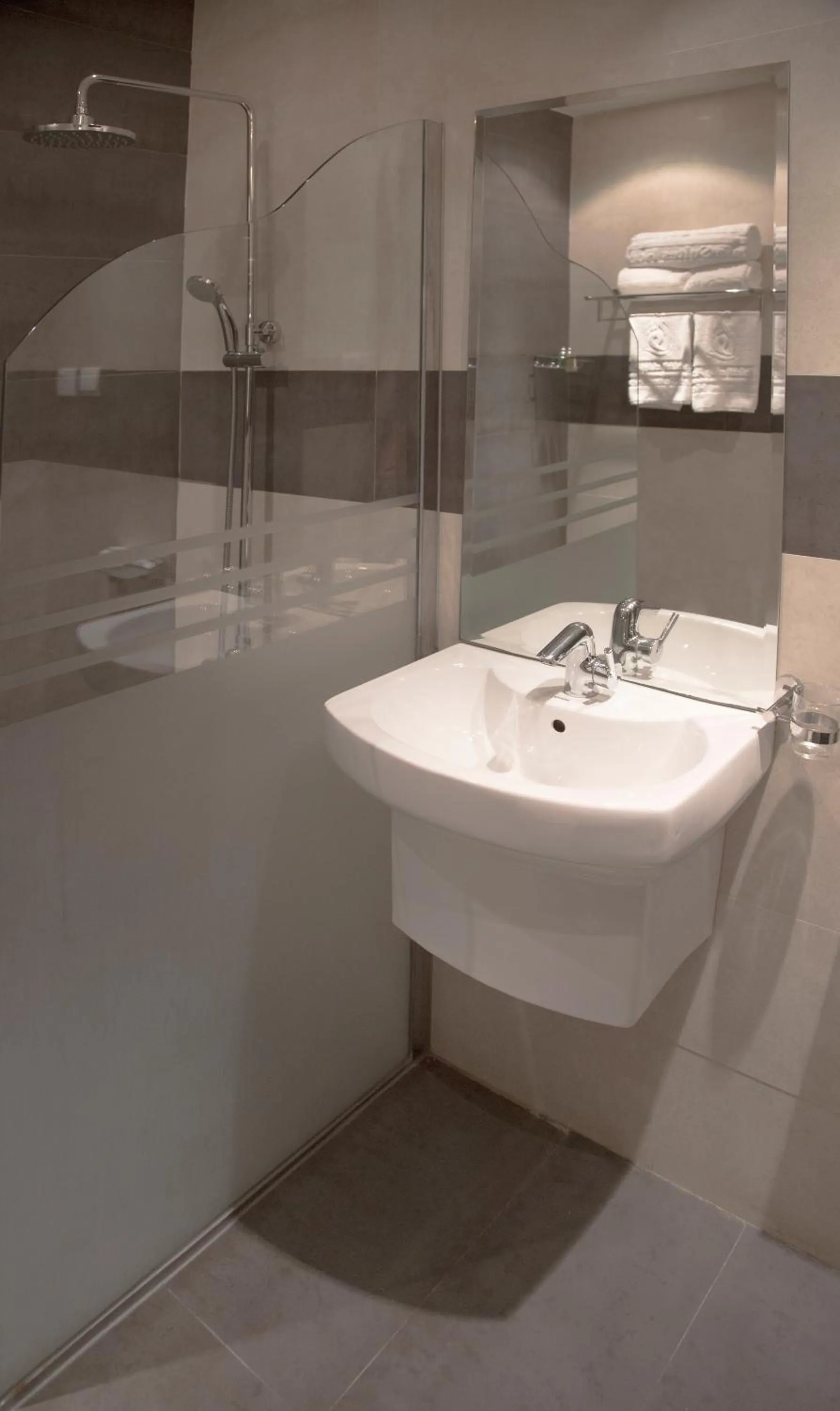 Bathroom in Rafa Homes Al Izdihar 2