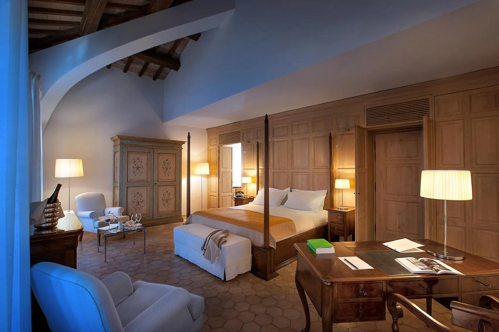 Photo of the whole room, Bed in Relais & Chateaux Palazzo Seneca