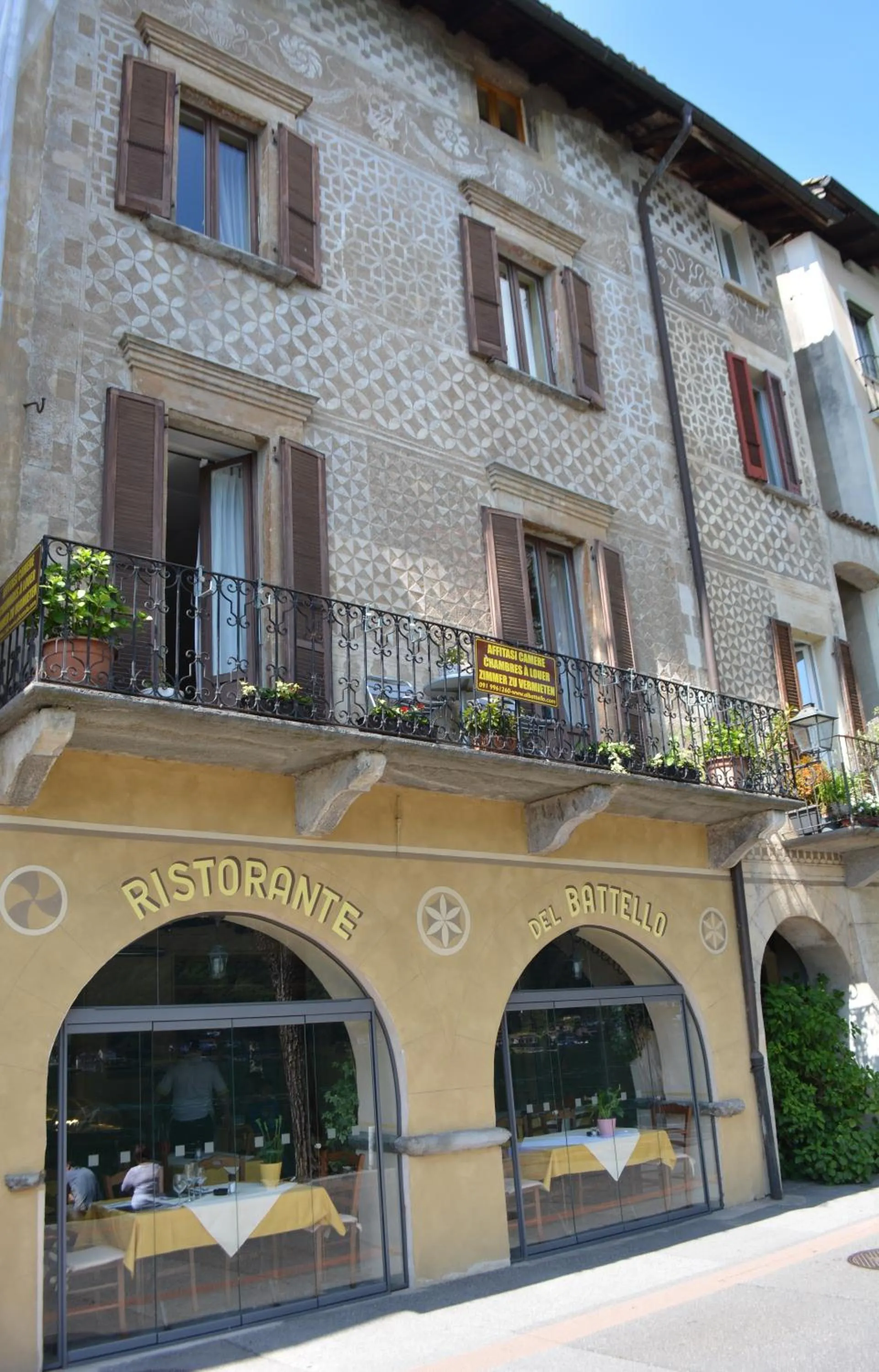 Facade/entrance in Al Battello