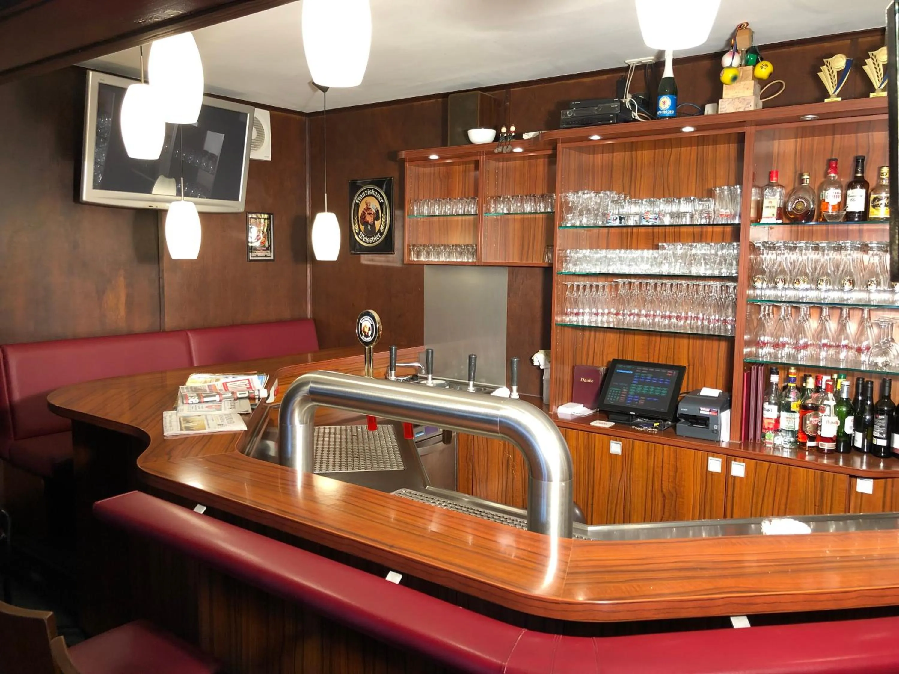 Lounge or bar in Hotel Isenbütteler Hof