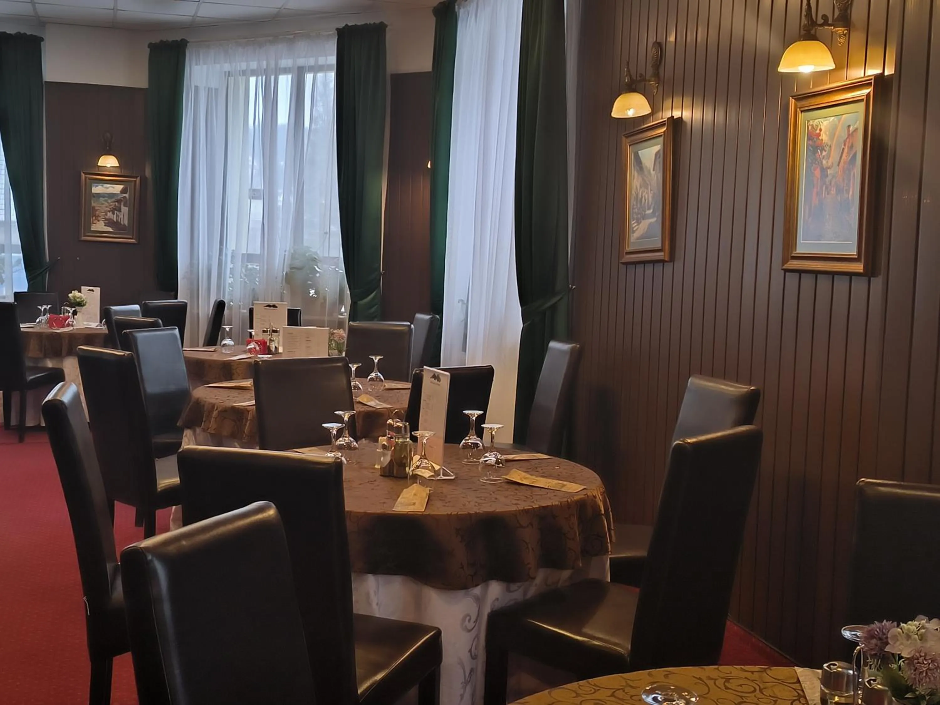 Restaurant/places to eat in Hotel Piemonte