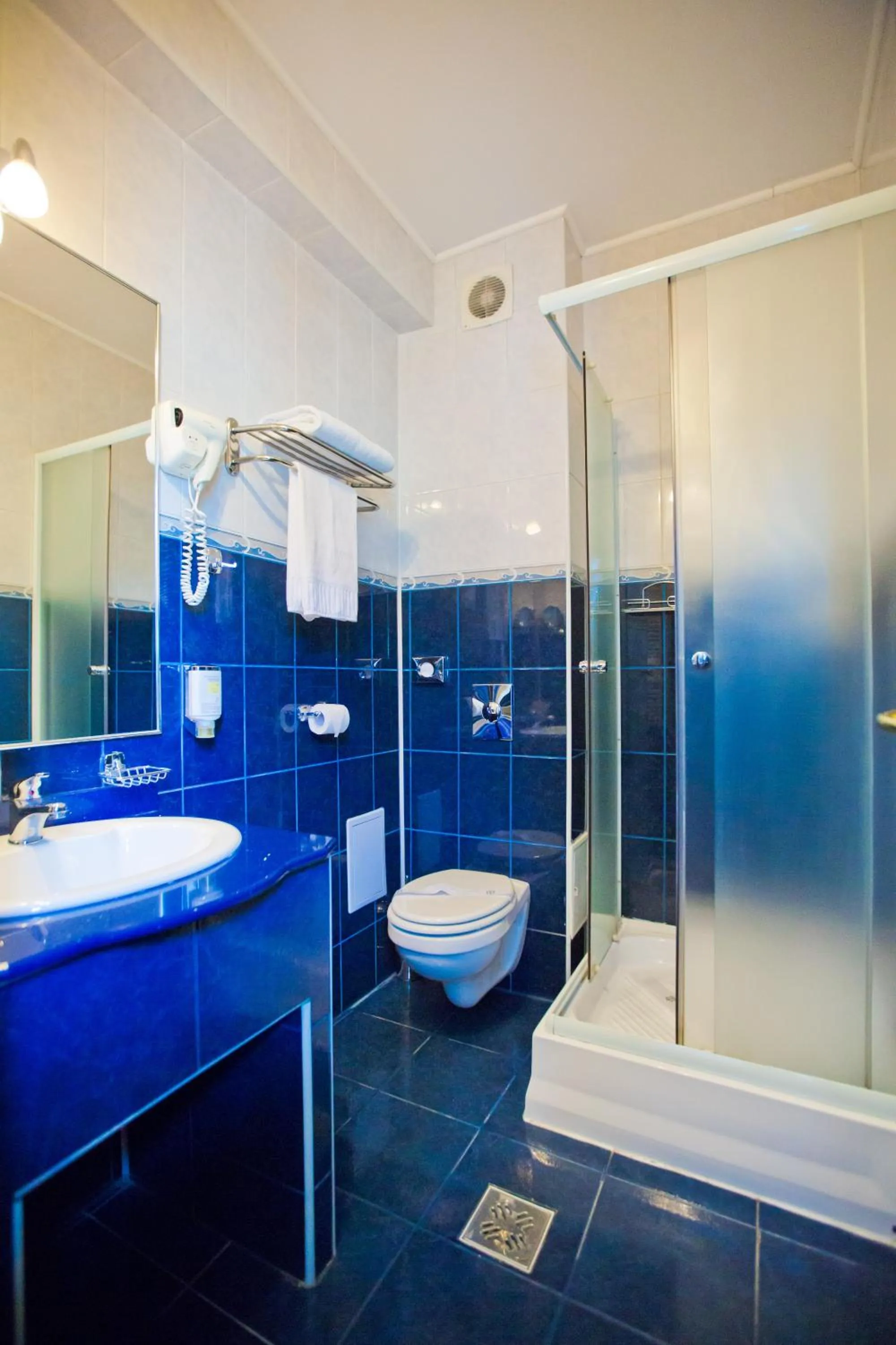 Bathroom in Hotel Piemonte