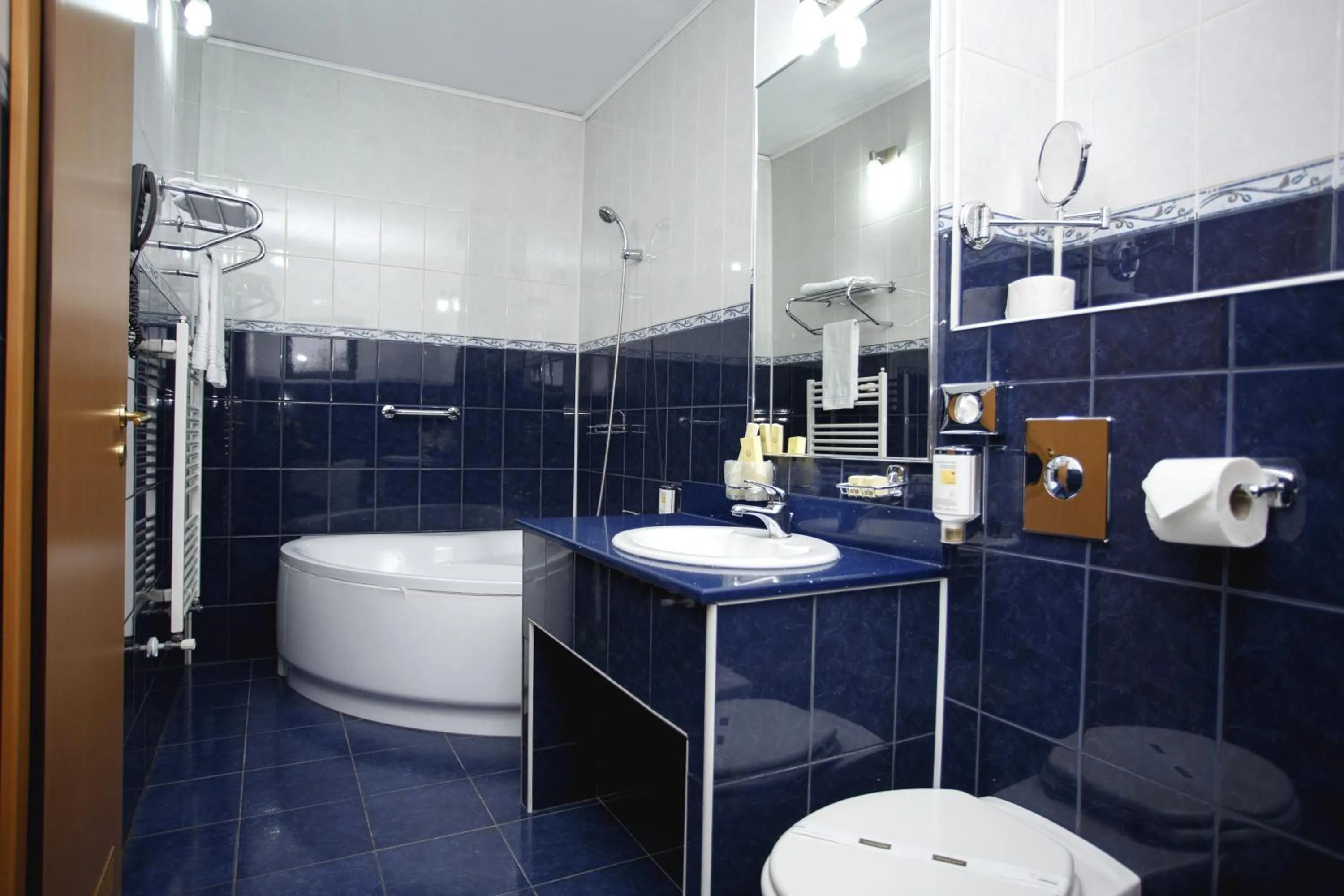 Shower in Hotel Piemonte