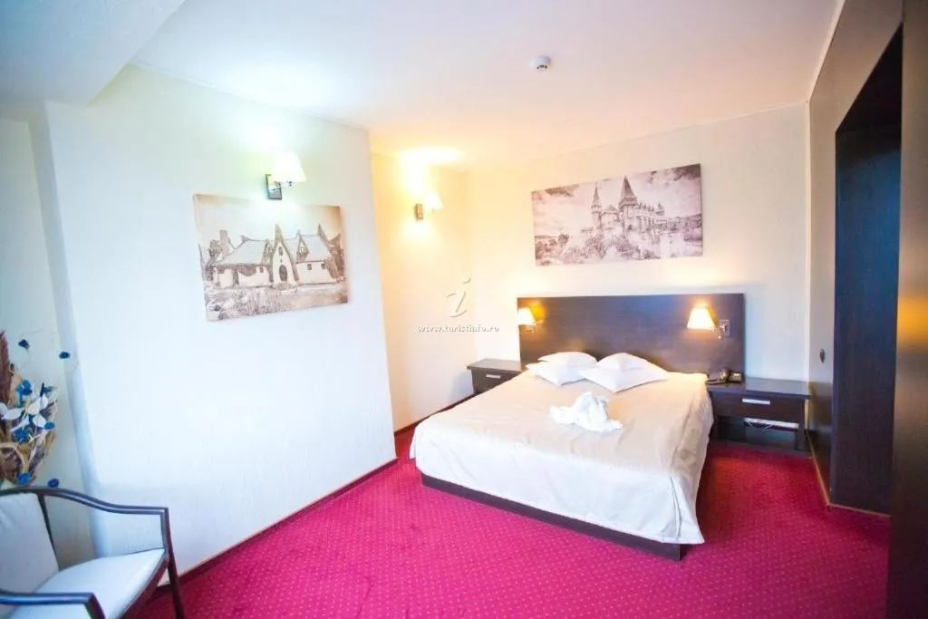 Photo of the whole room, Bed in Hotel Piemonte