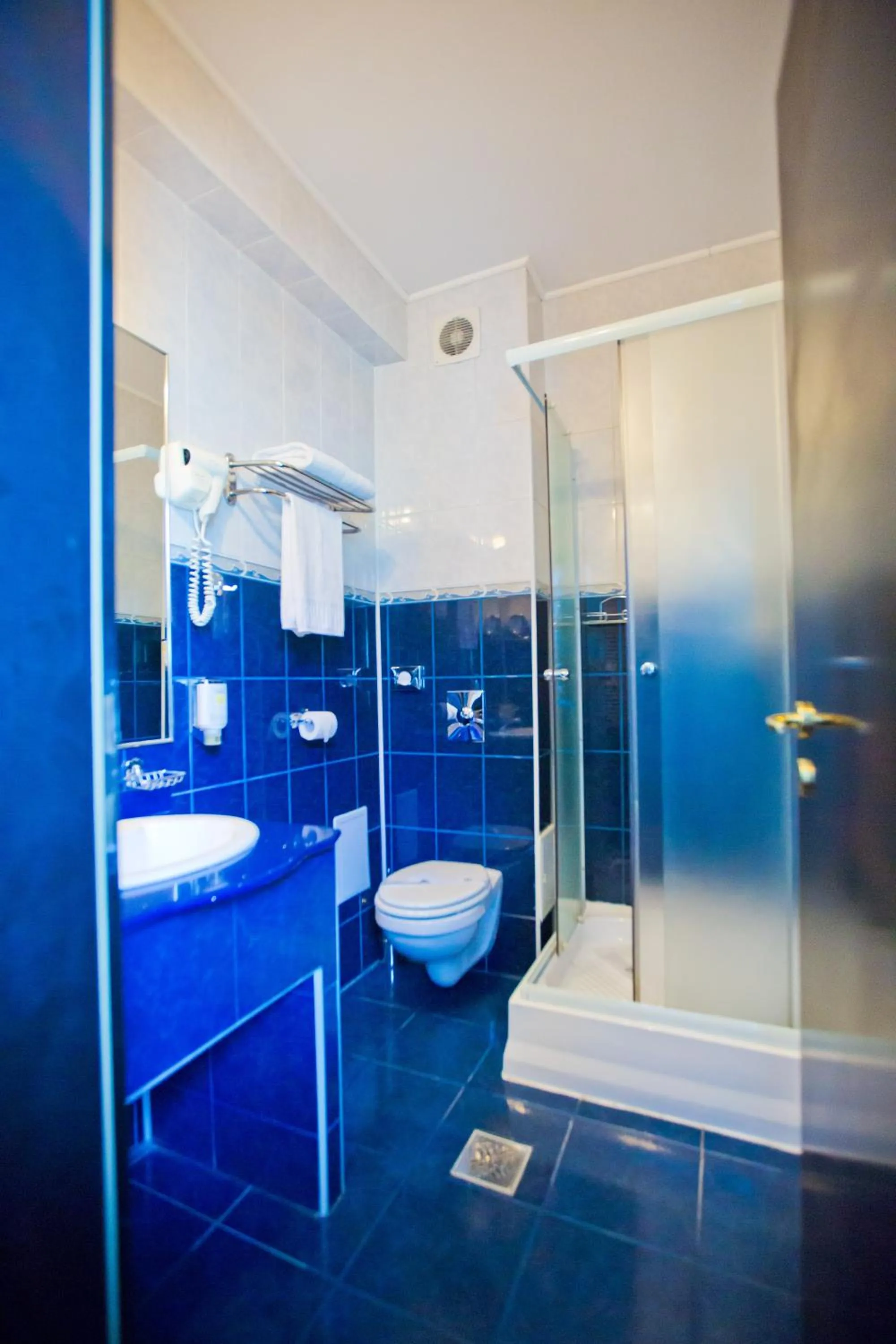 Bathroom in Hotel Piemonte