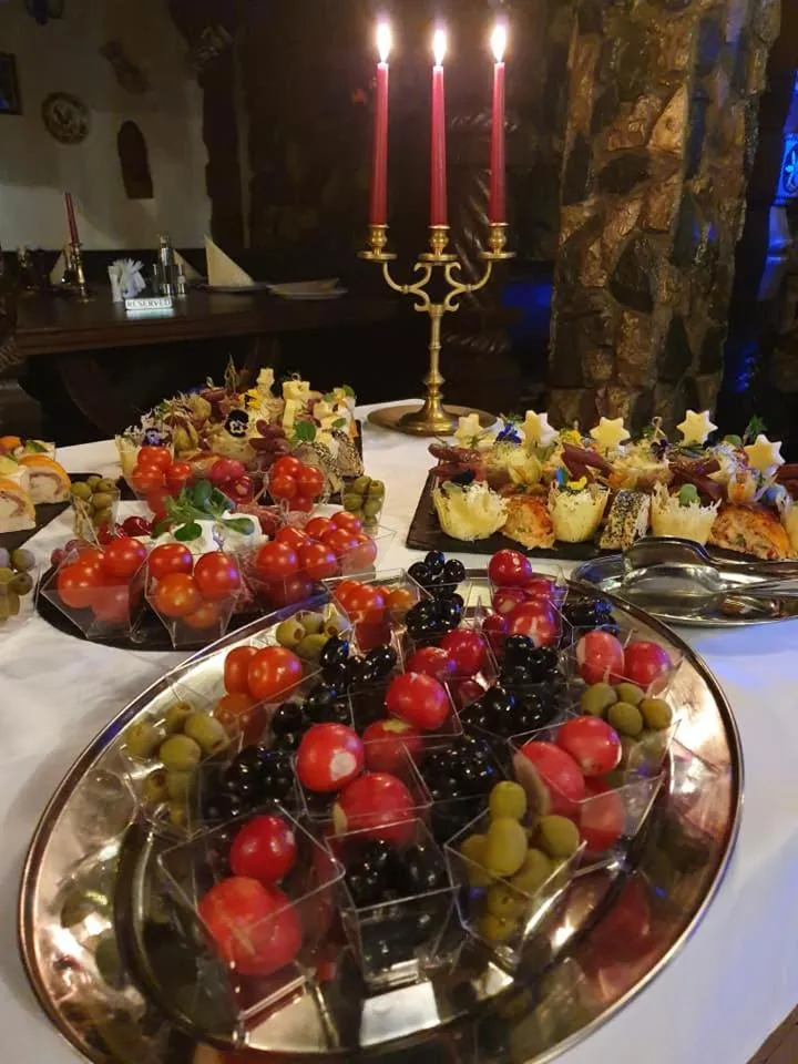 Food in Hunter Prince Castle Hotel