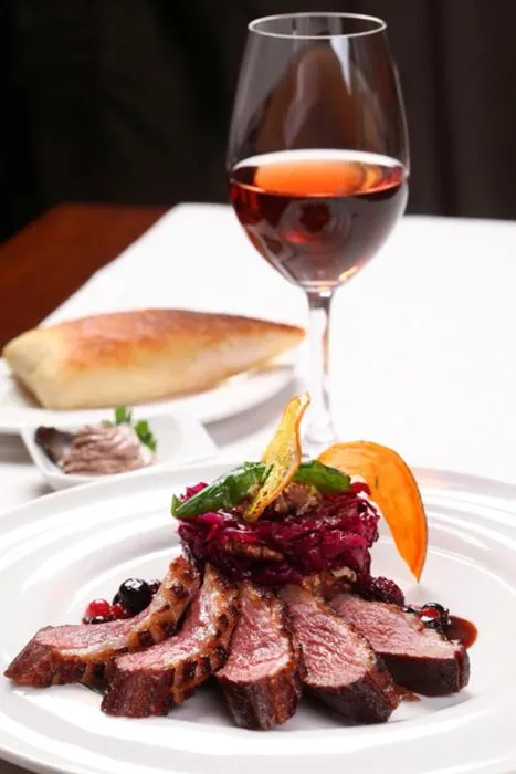 Restaurant/places to eat in Hunter Prince Castle Hotel