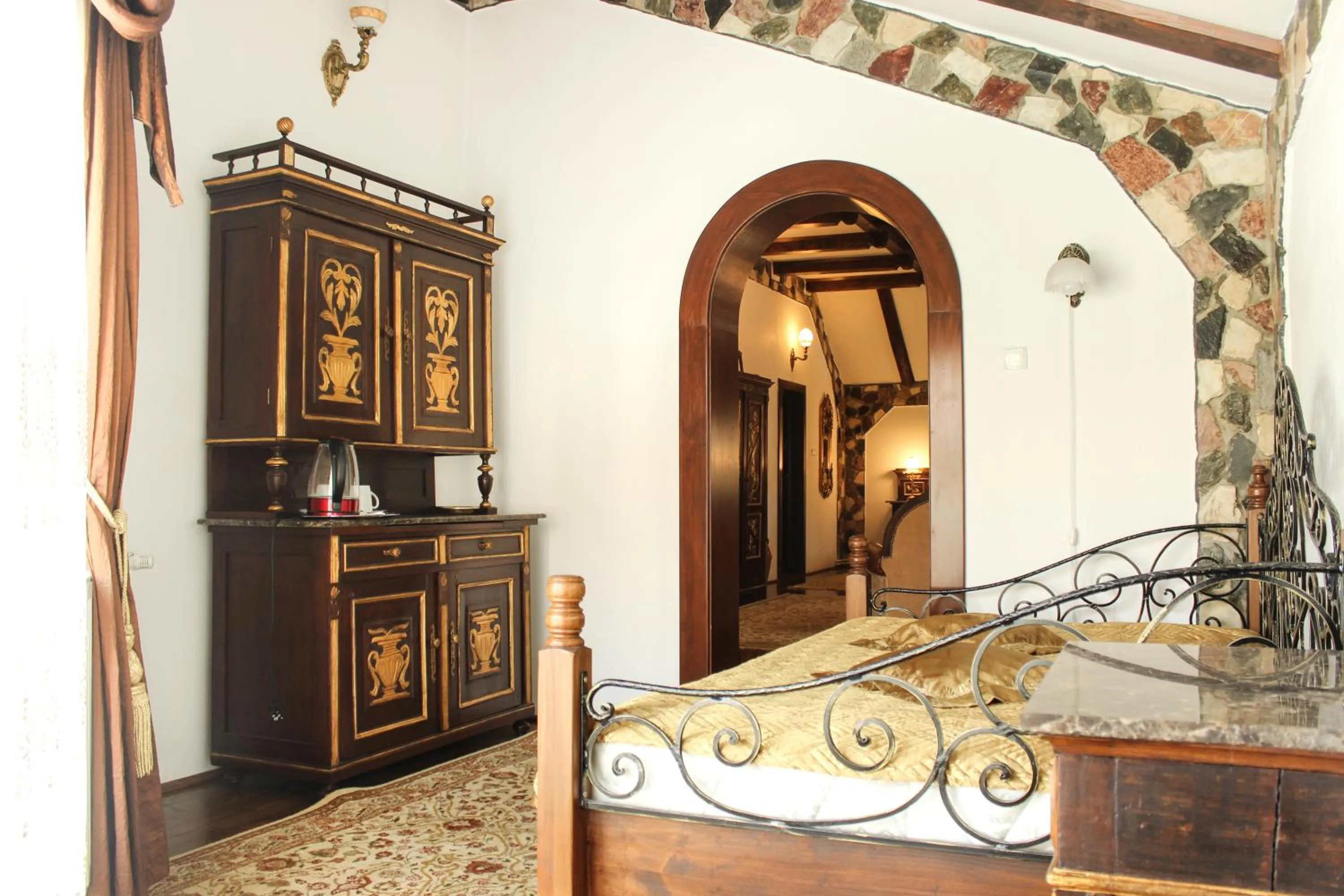 Property building in Hunter Prince Castle Hotel