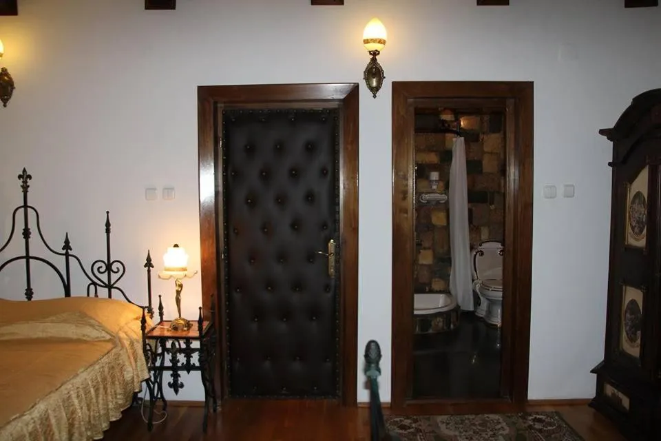 Photo of the whole room in Hunter Prince Castle Hotel