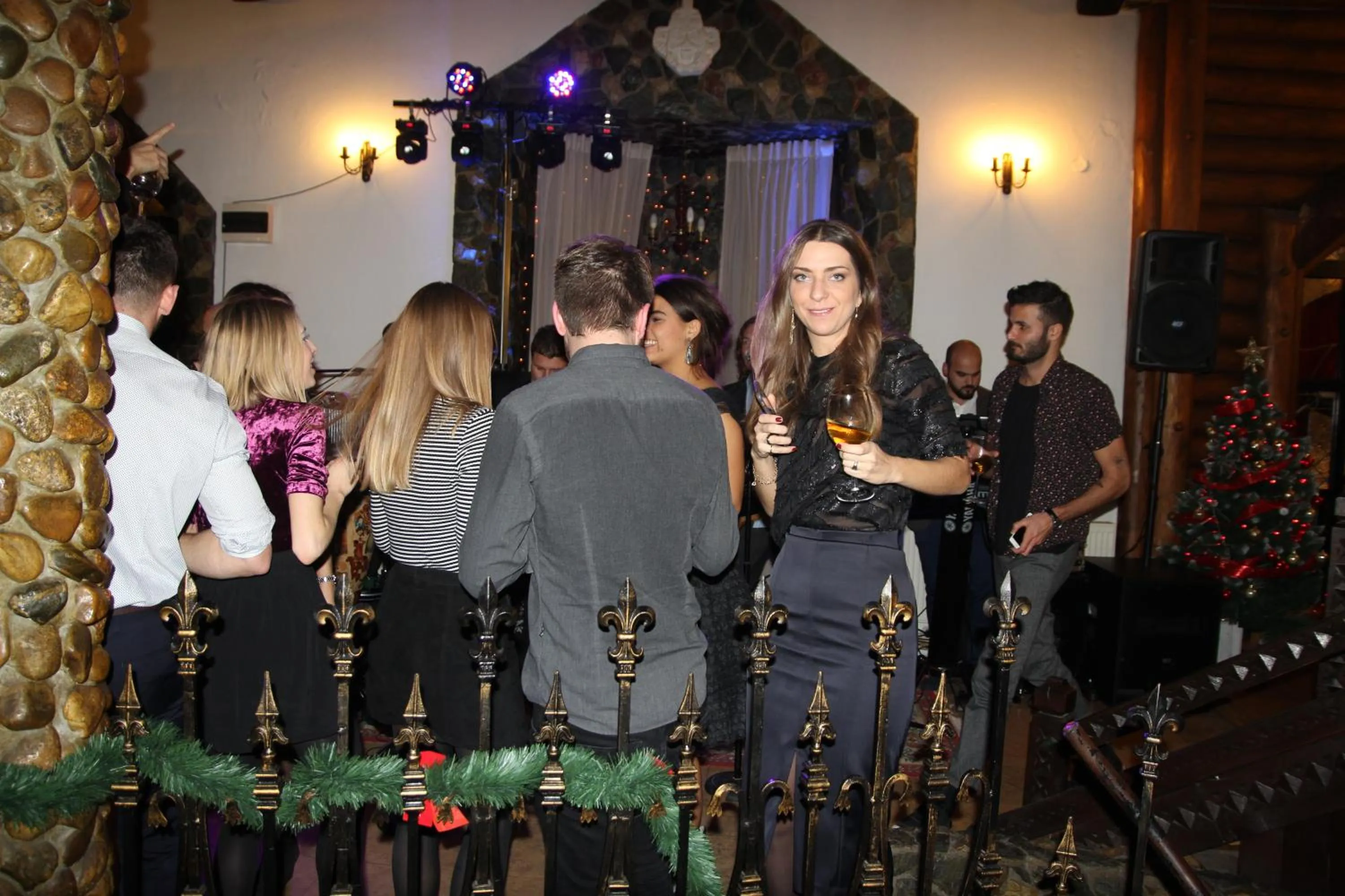 Evening entertainment in Hunter Prince Castle Hotel