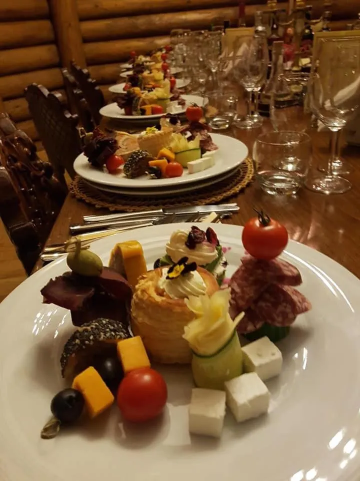 Restaurant/places to eat in Hunter Prince Castle Hotel