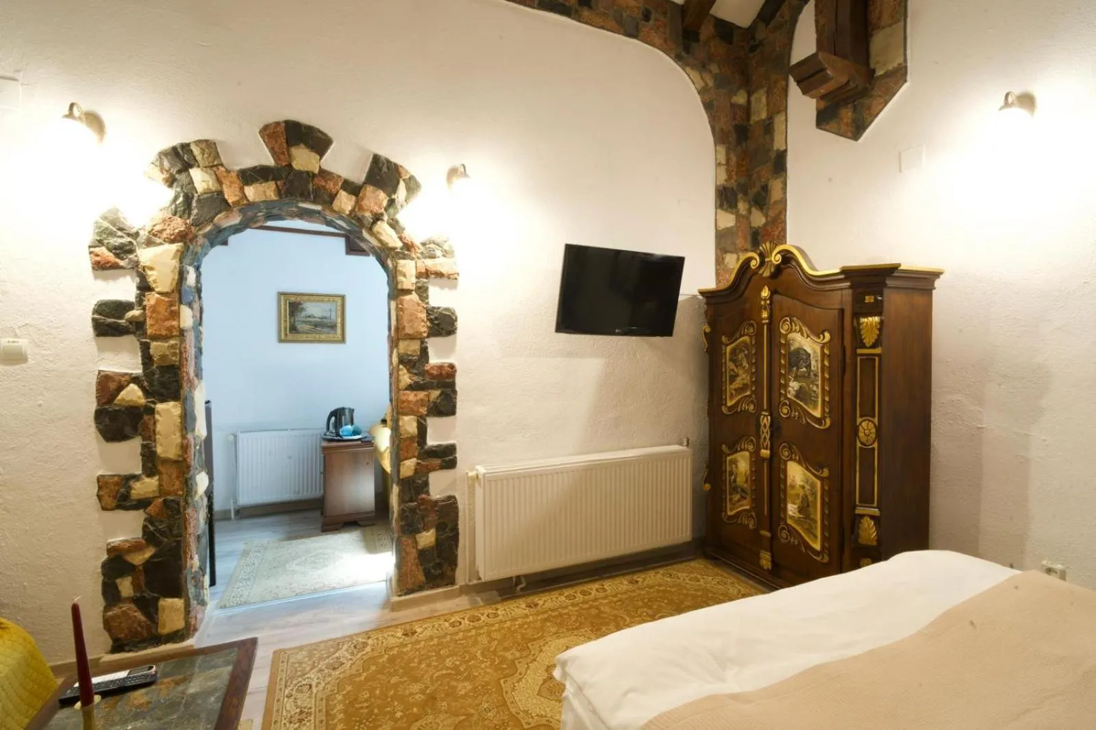 Photo of the whole room in Hunter Prince Castle Hotel