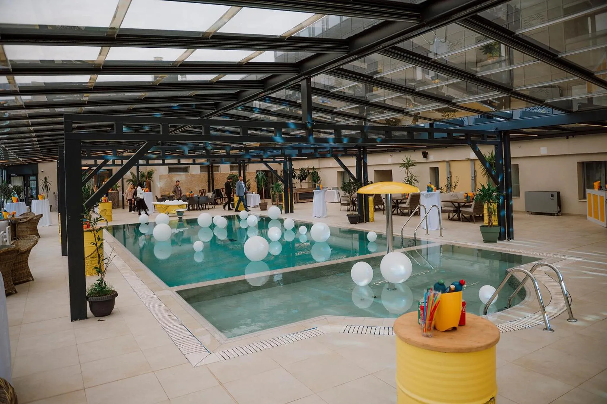 Swimming pool in Hotel Bulevard