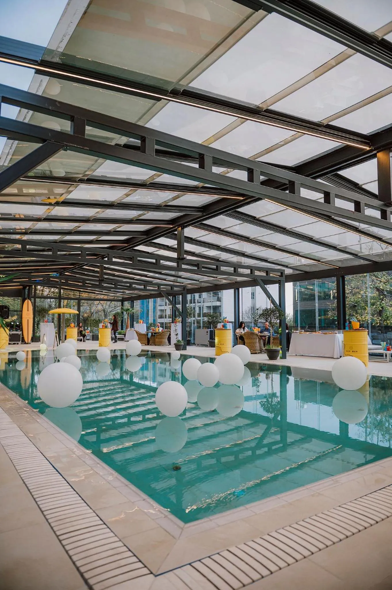 Swimming pool in Hotel Bulevard