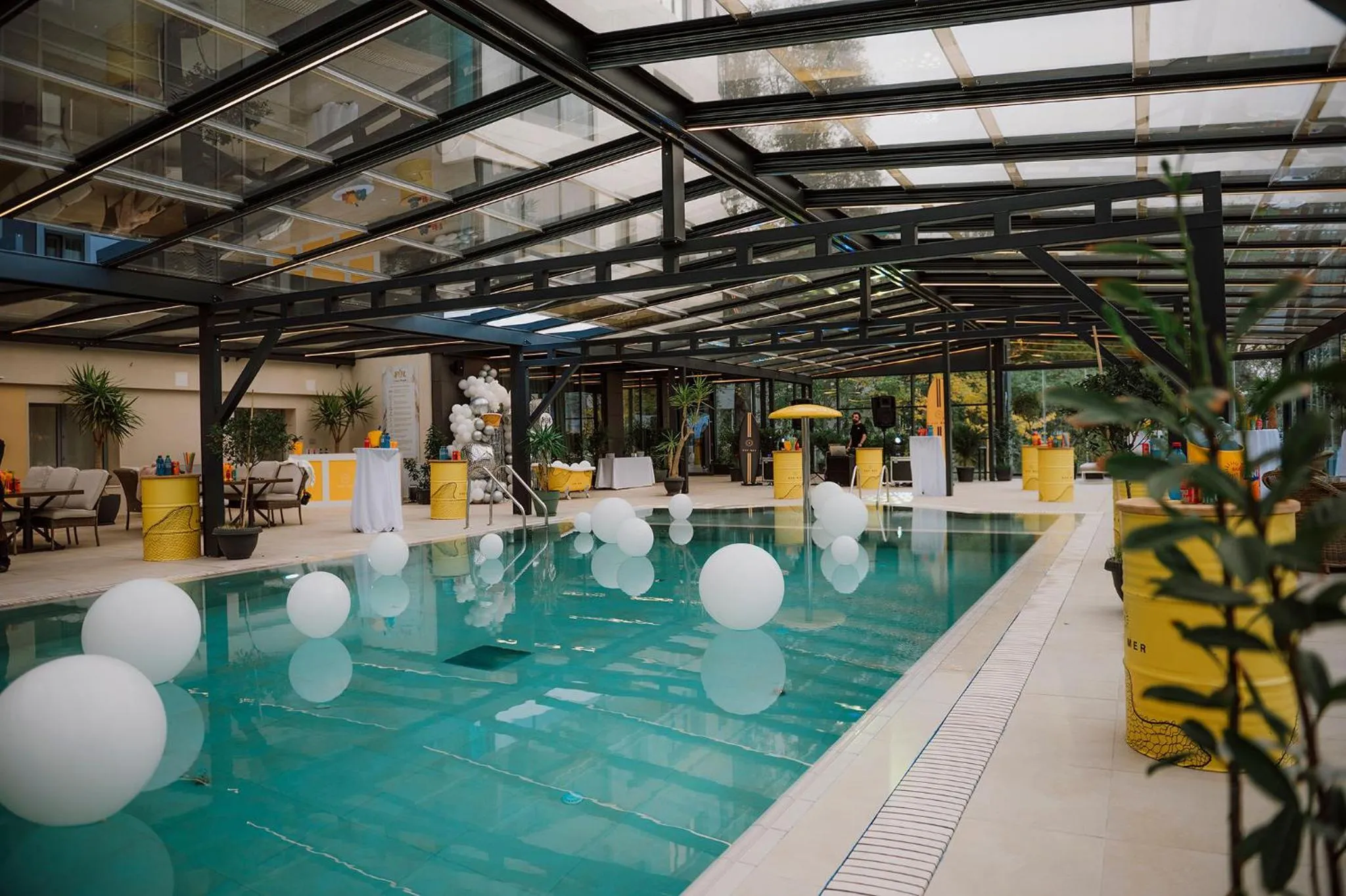 Swimming pool in Hotel Bulevard