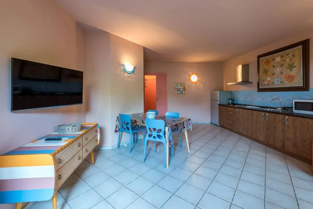 Communal lounge/ TV room in Leonardo Resort