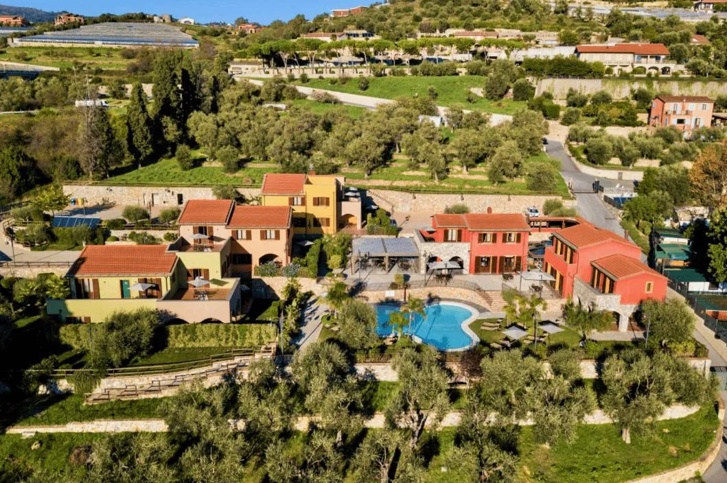 Property building in Leonardo Resort