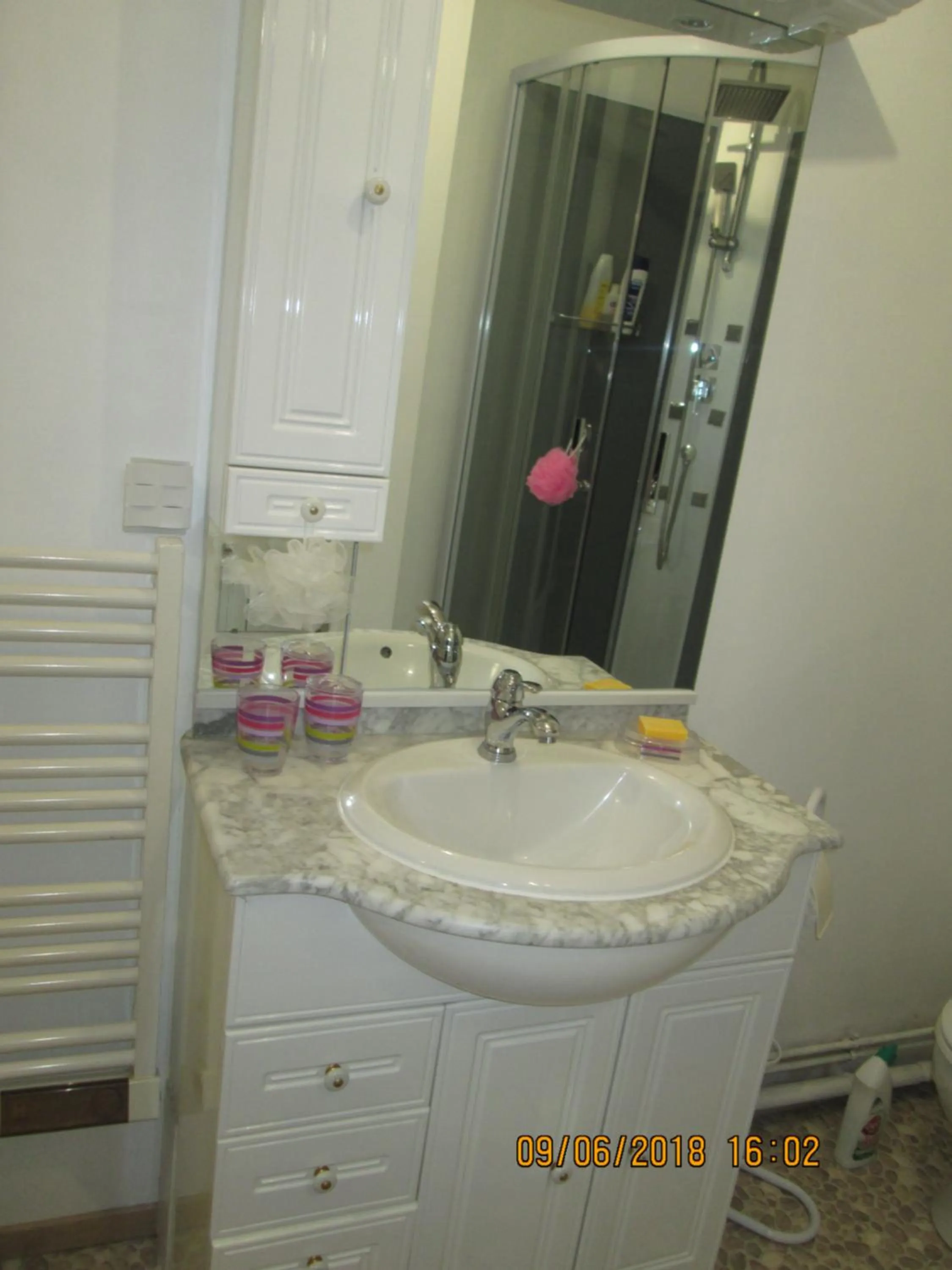 Shower in studios les Hortensias