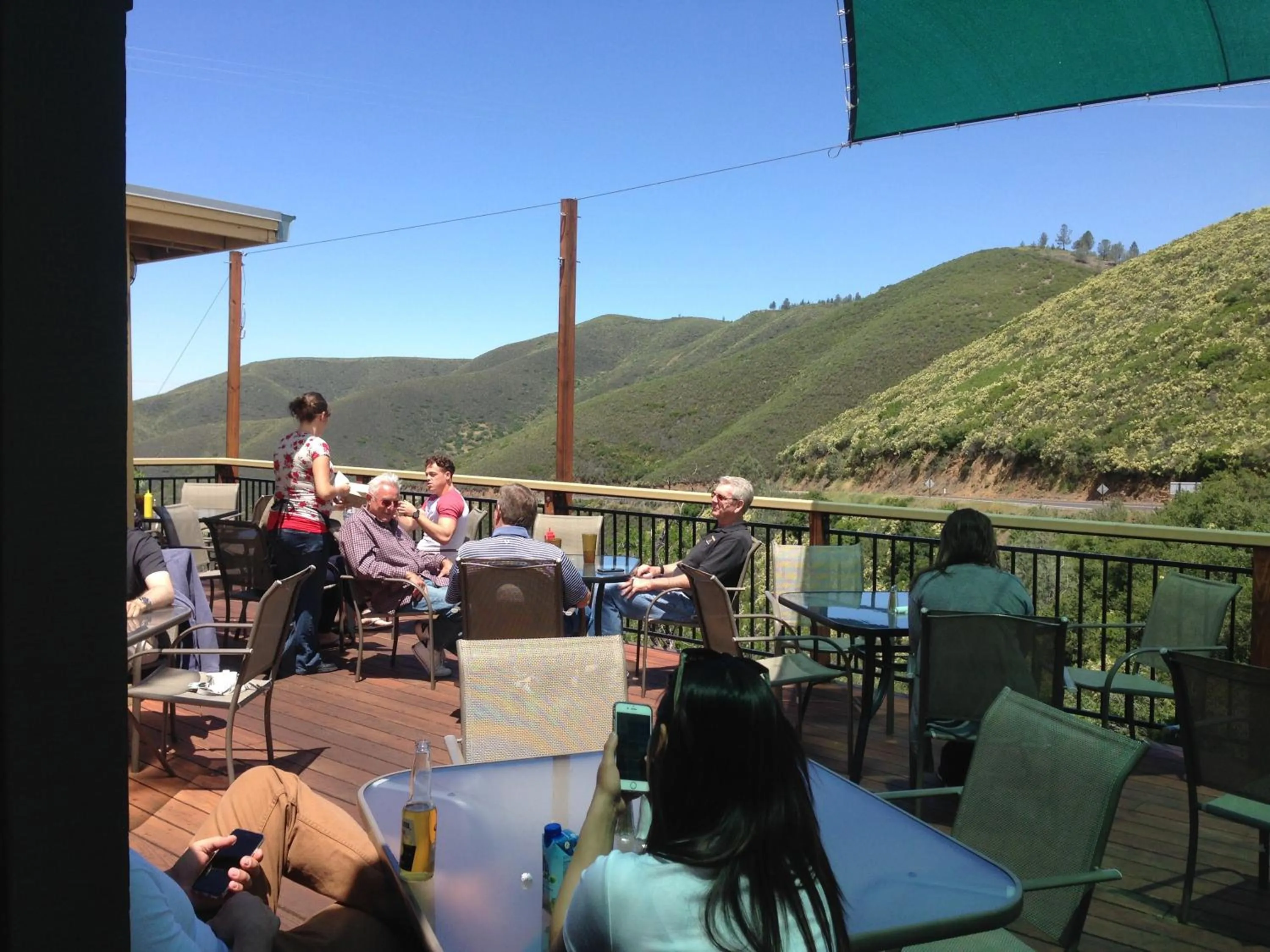 Restaurant/places to eat in Priest Station Cafe & Cabins