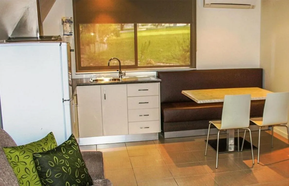 Kitchen or kitchenette in A-Line Holiday Park