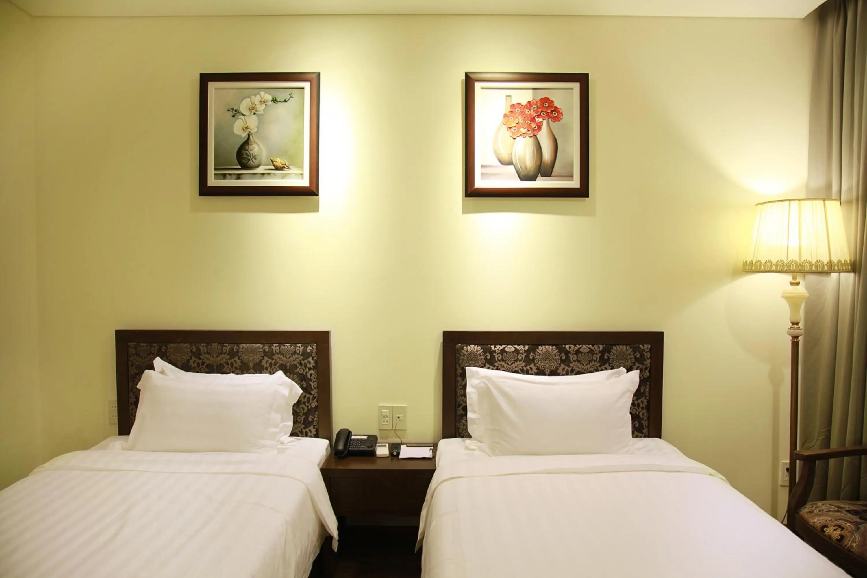 Bed in Danaciti Hotel