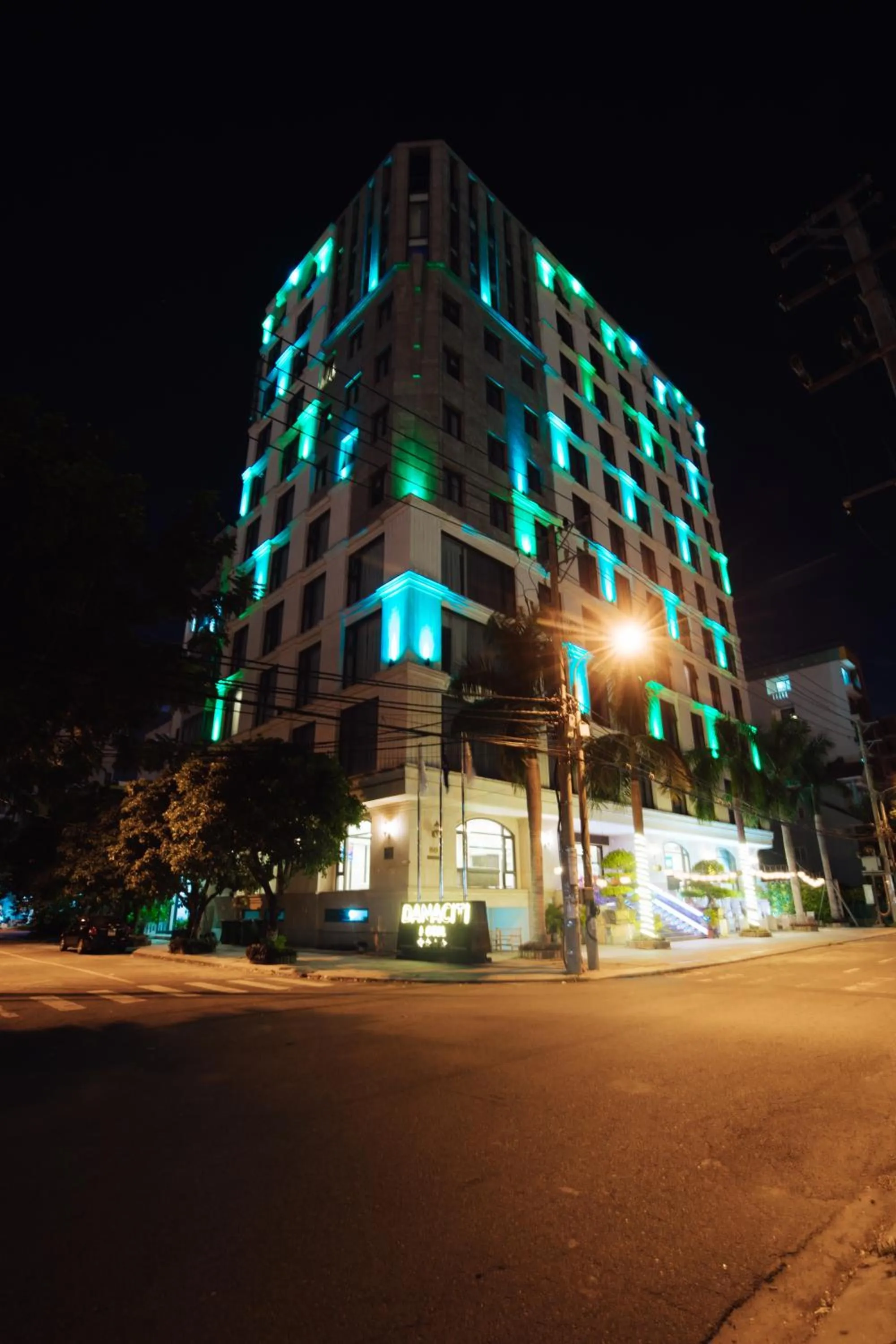 Property building in Danaciti Hotel