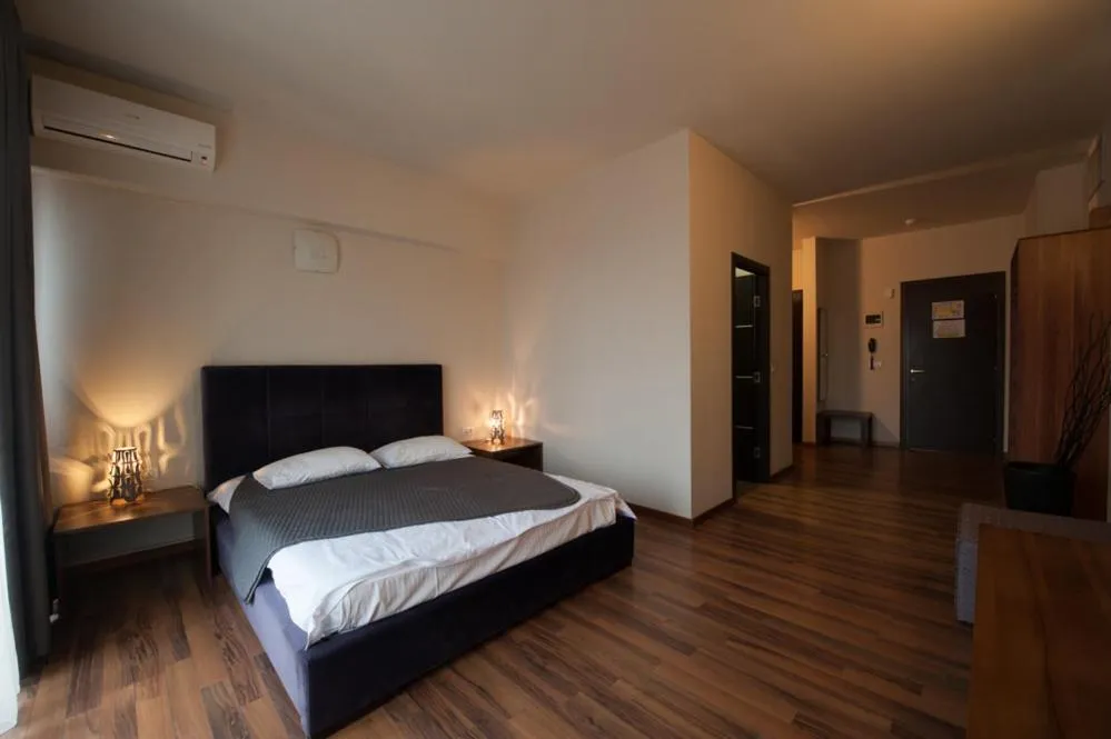 Photo of the whole room, Bed in Hotel Hemingway Residence