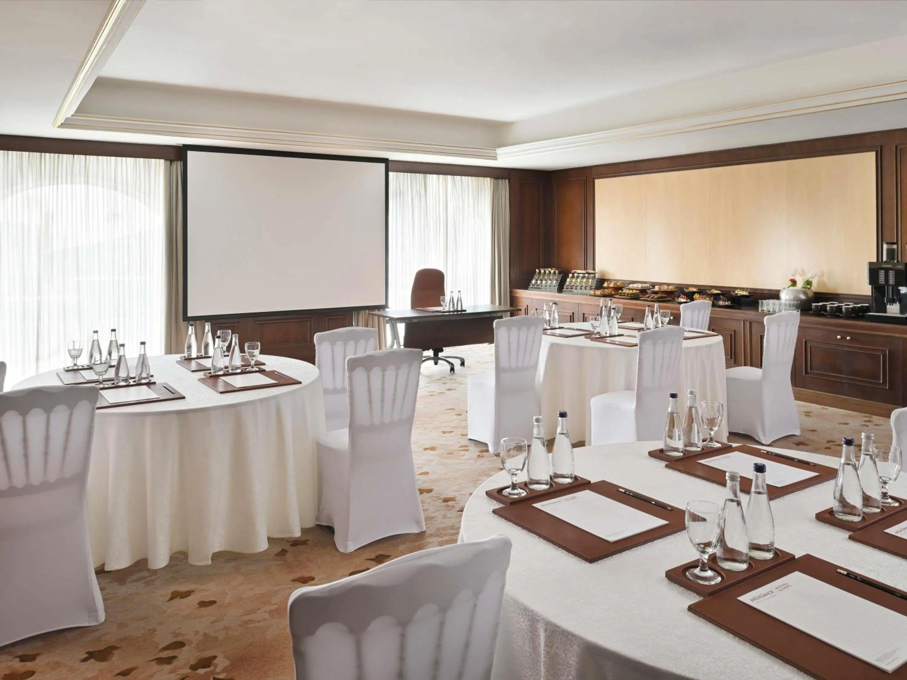 Meeting/conference room in Mövenpick Hotel City Star Jeddah