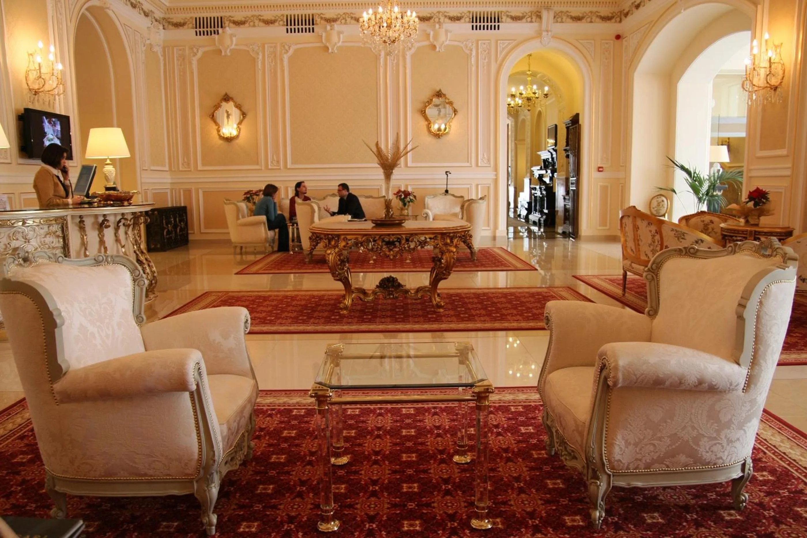 Lobby or reception in Grand Hotel Continental Bucuresti