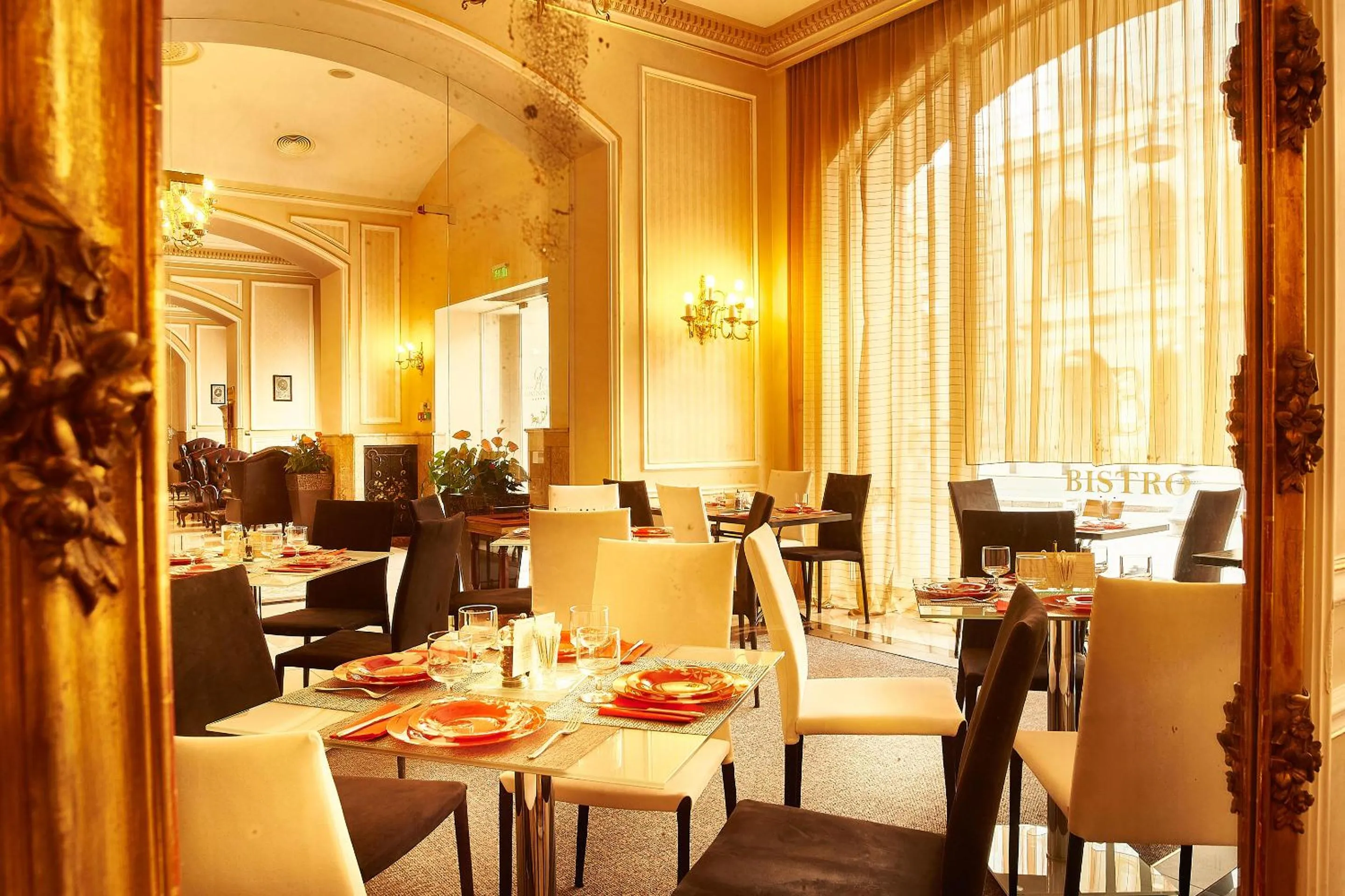 Restaurant/places to eat in Grand Hotel Continental Bucuresti