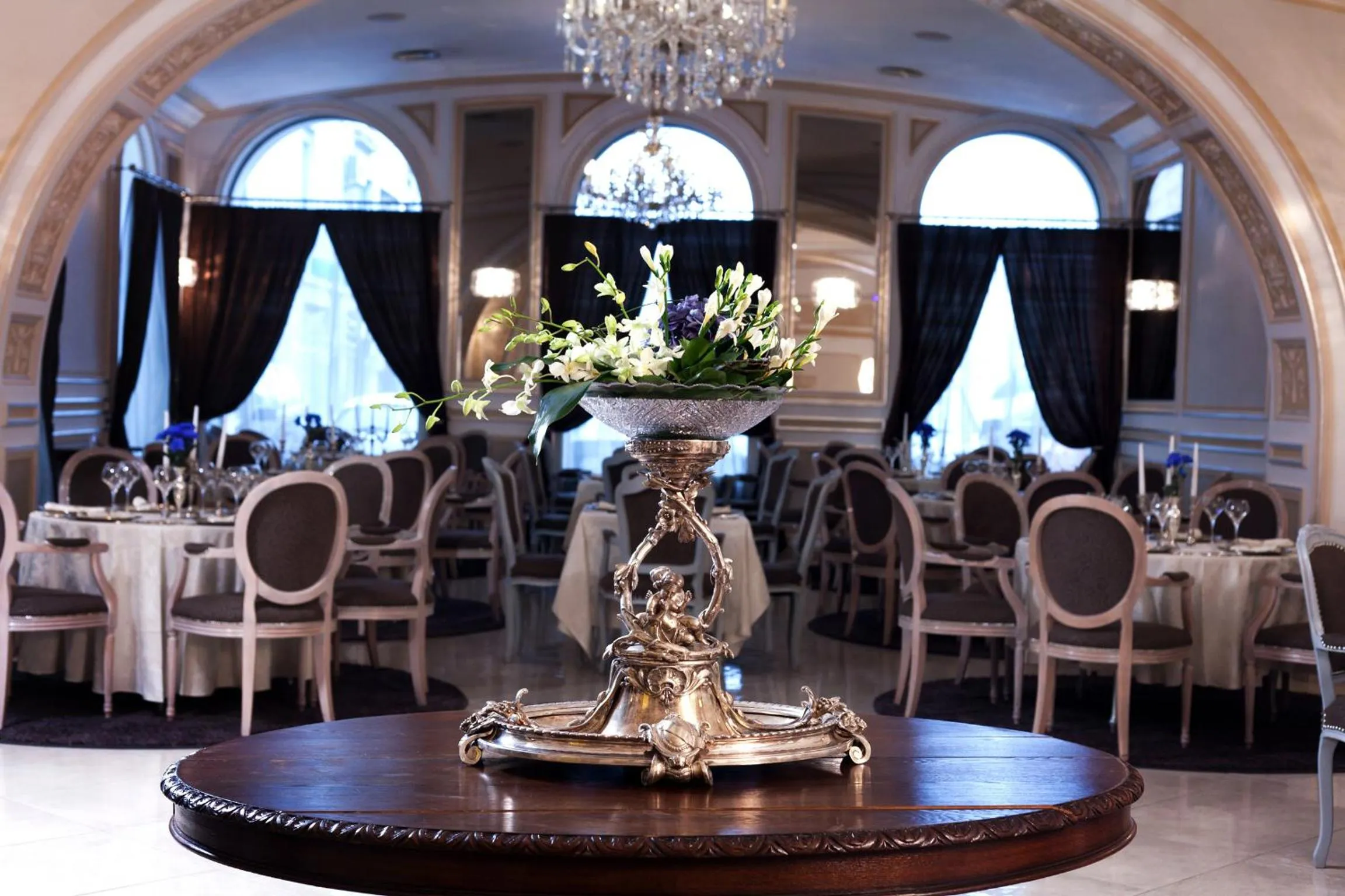 Restaurant/places to eat in Grand Hotel Continental Bucuresti