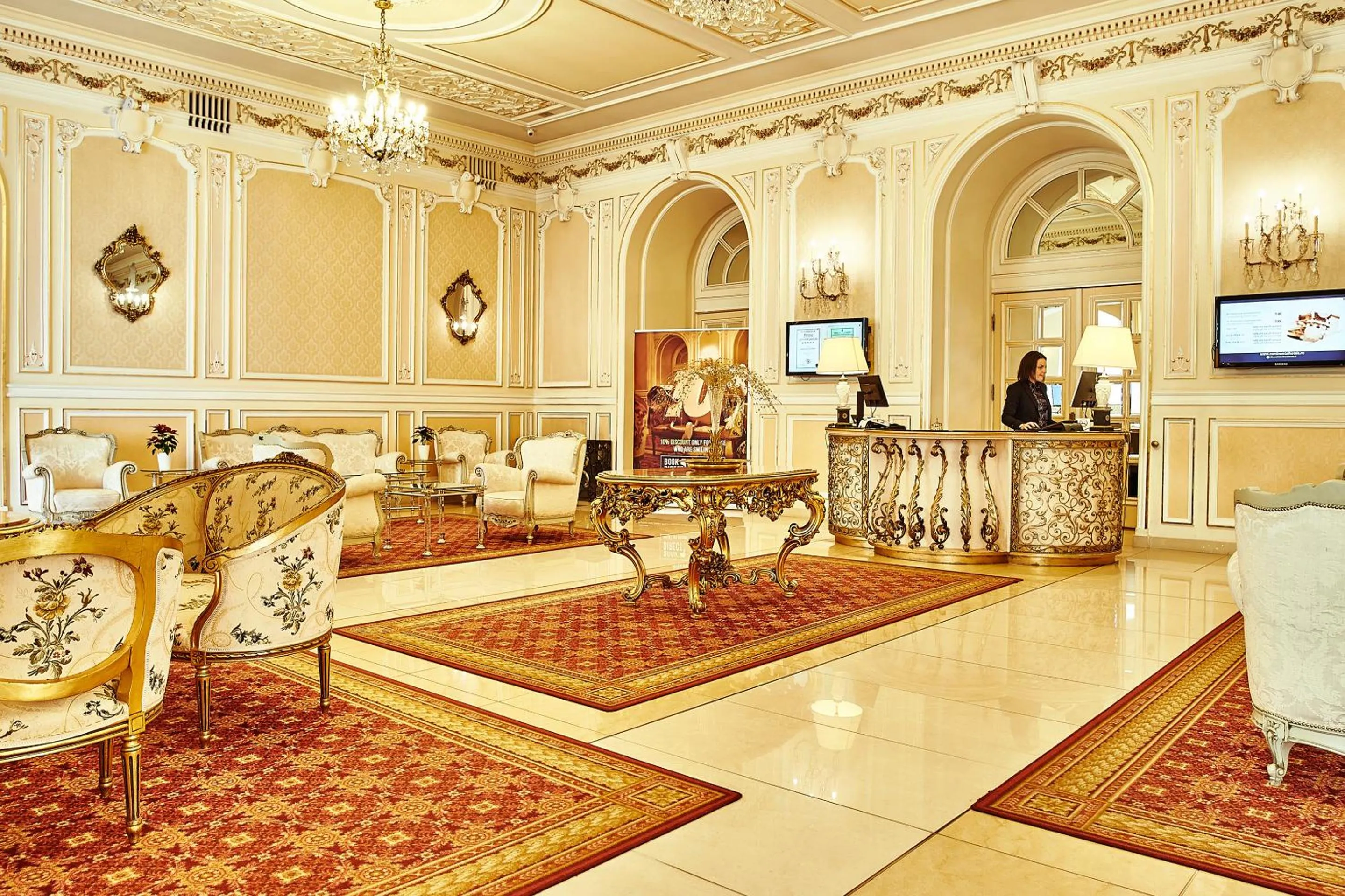 Lobby or reception in Grand Hotel Continental Bucuresti