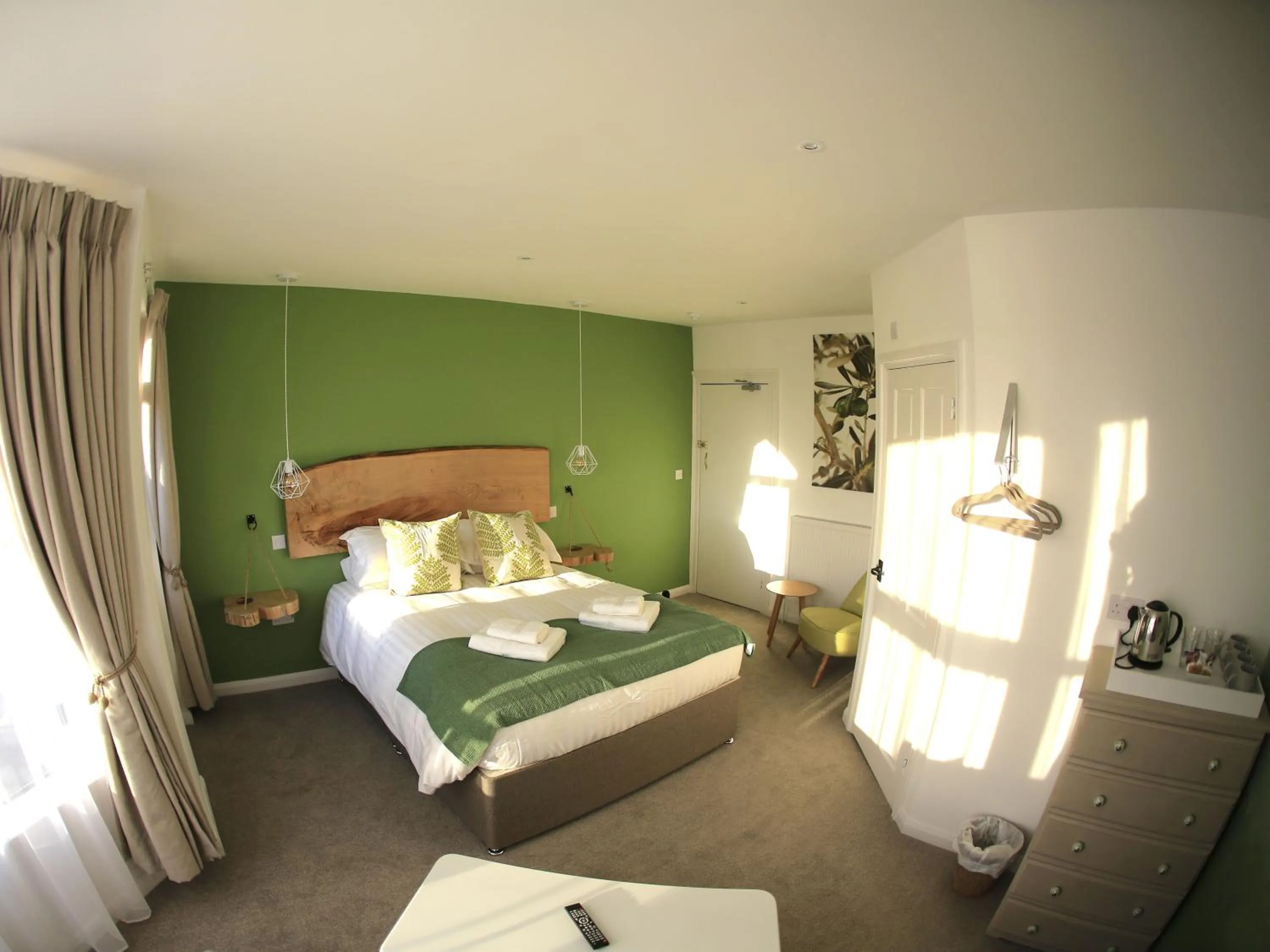 Bedroom, Bed in The Smugglers Rest