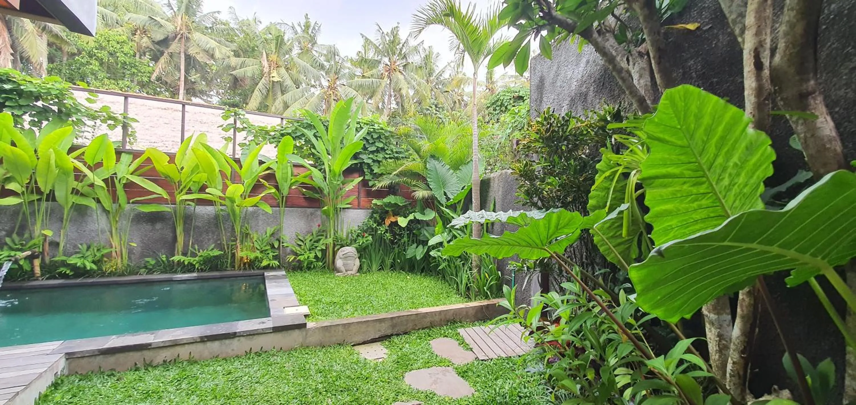 Garden in Purana Boutique Resort