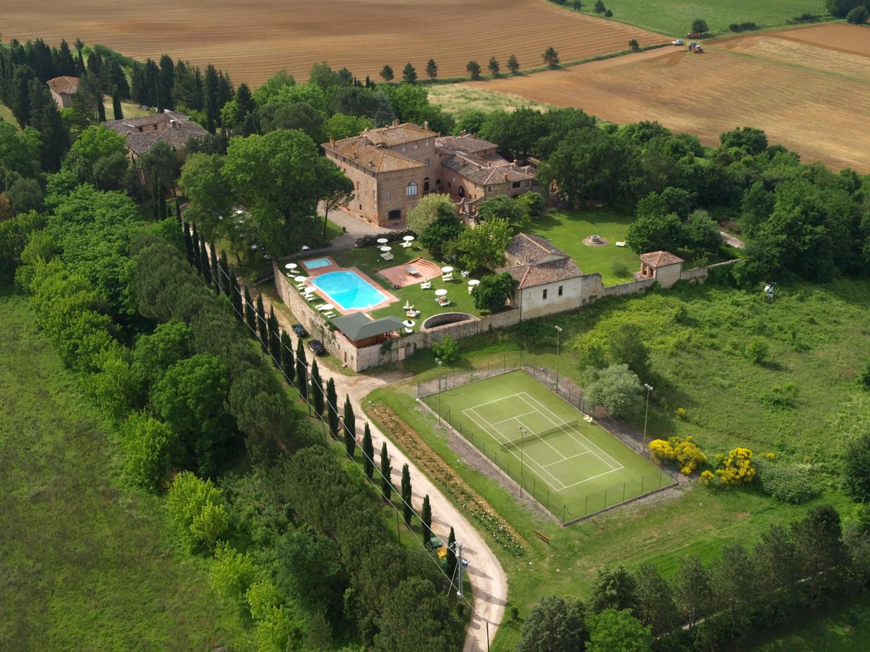 Bird's eye view in Borgo San Lorenzo a Linari