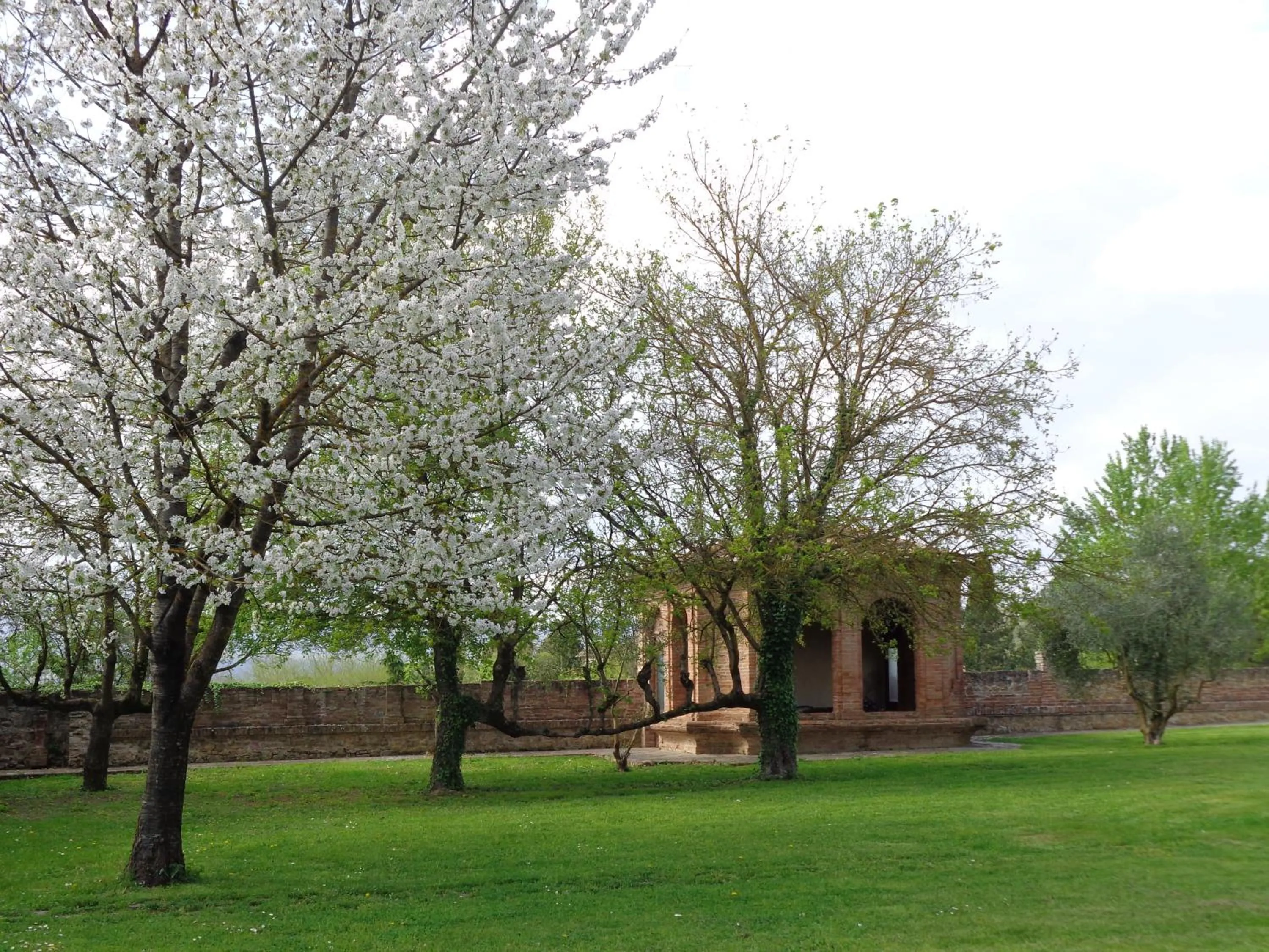 Property building in Borgo San Lorenzo a Linari