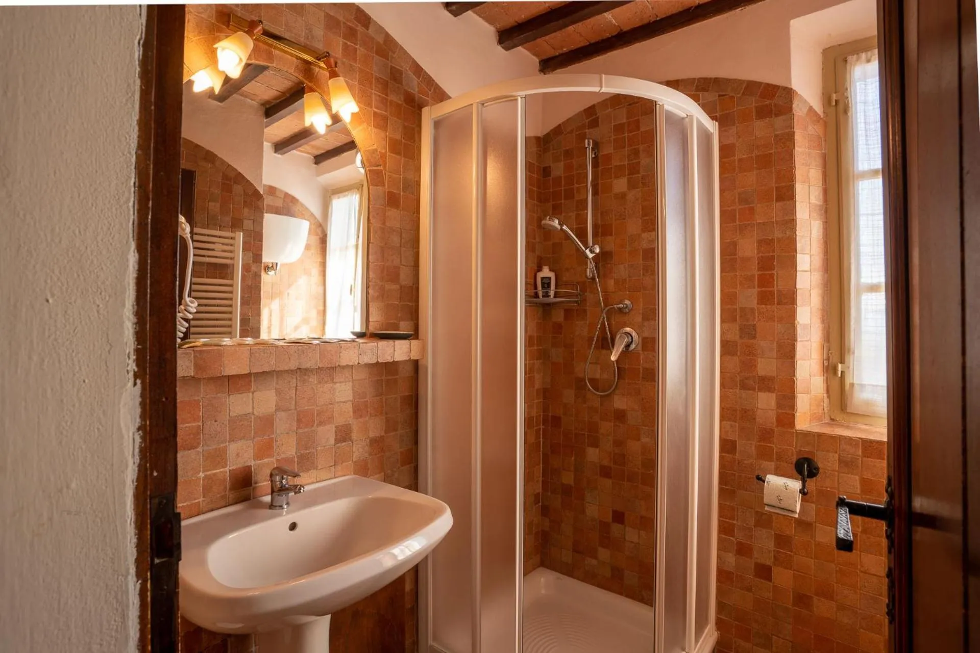 Bathroom in Borgo San Lorenzo a Linari