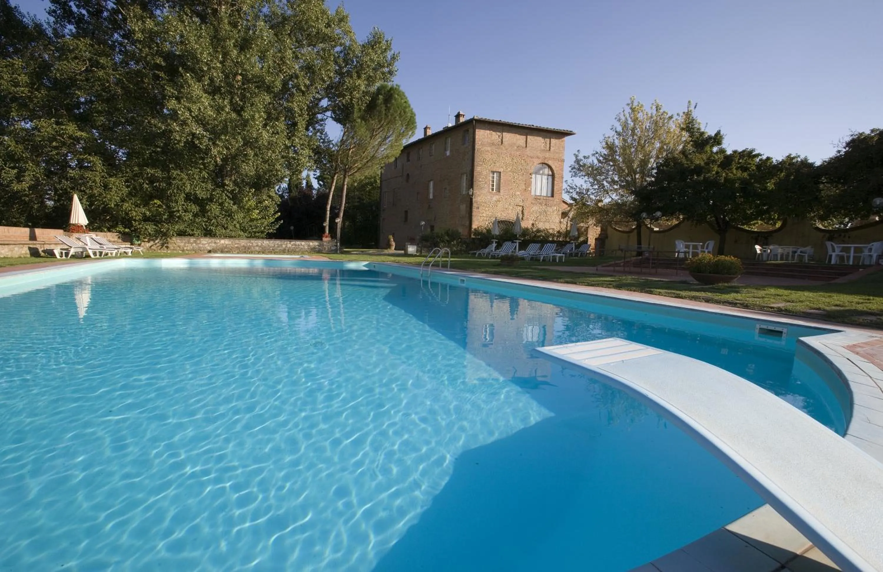 Swimming pool in Borgo San Lorenzo a Linari