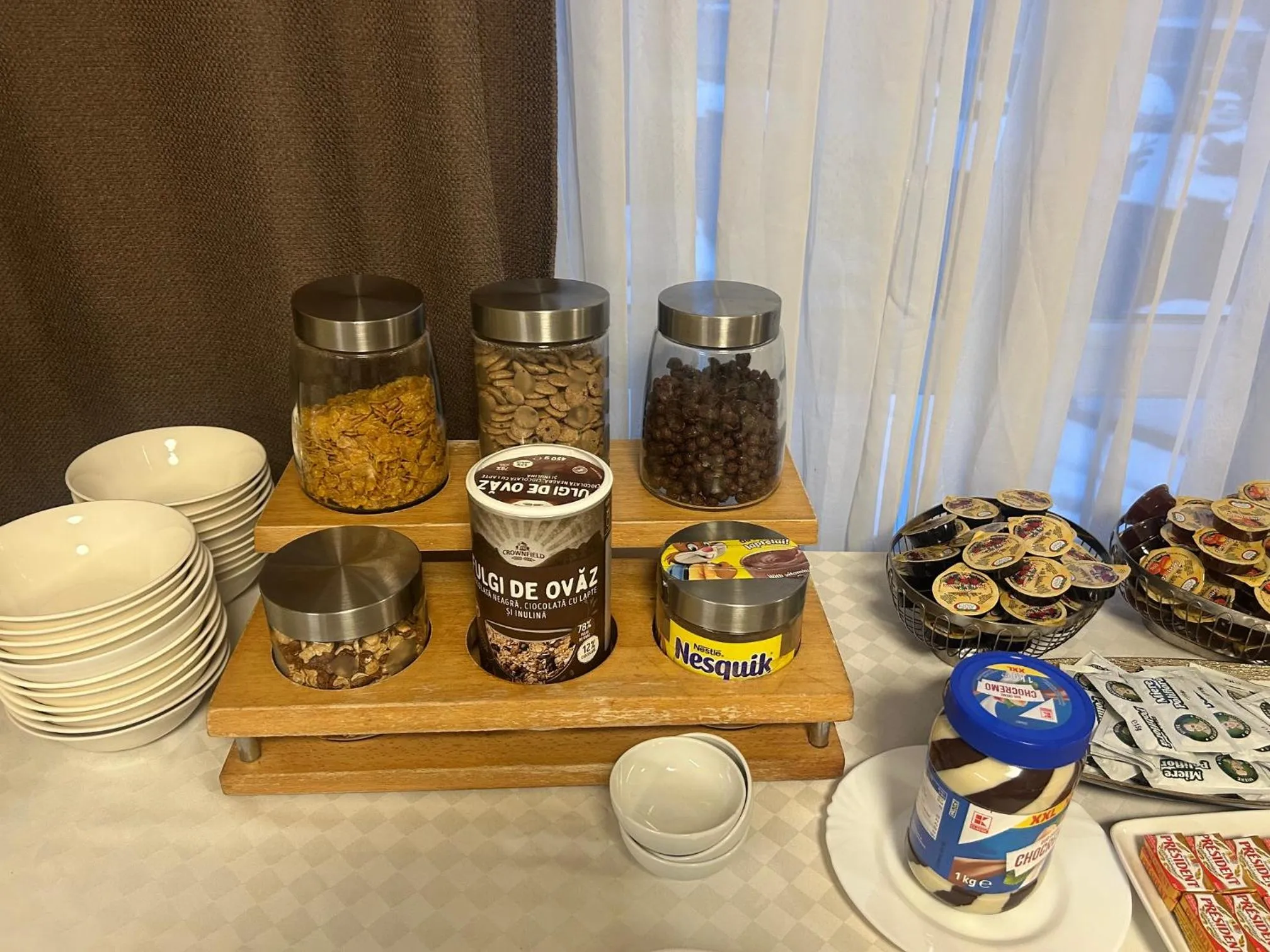 Breakfast in Hotel Pacific