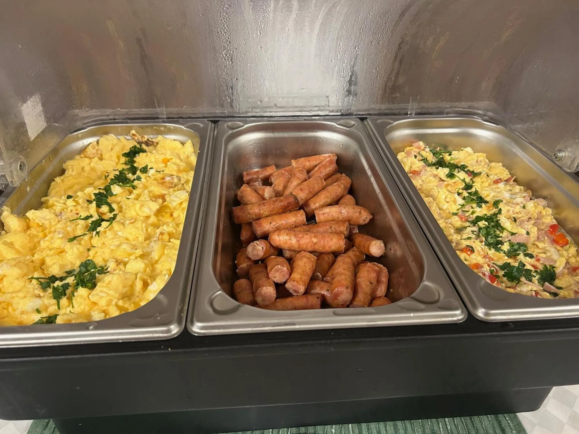 Breakfast in Hotel Pacific