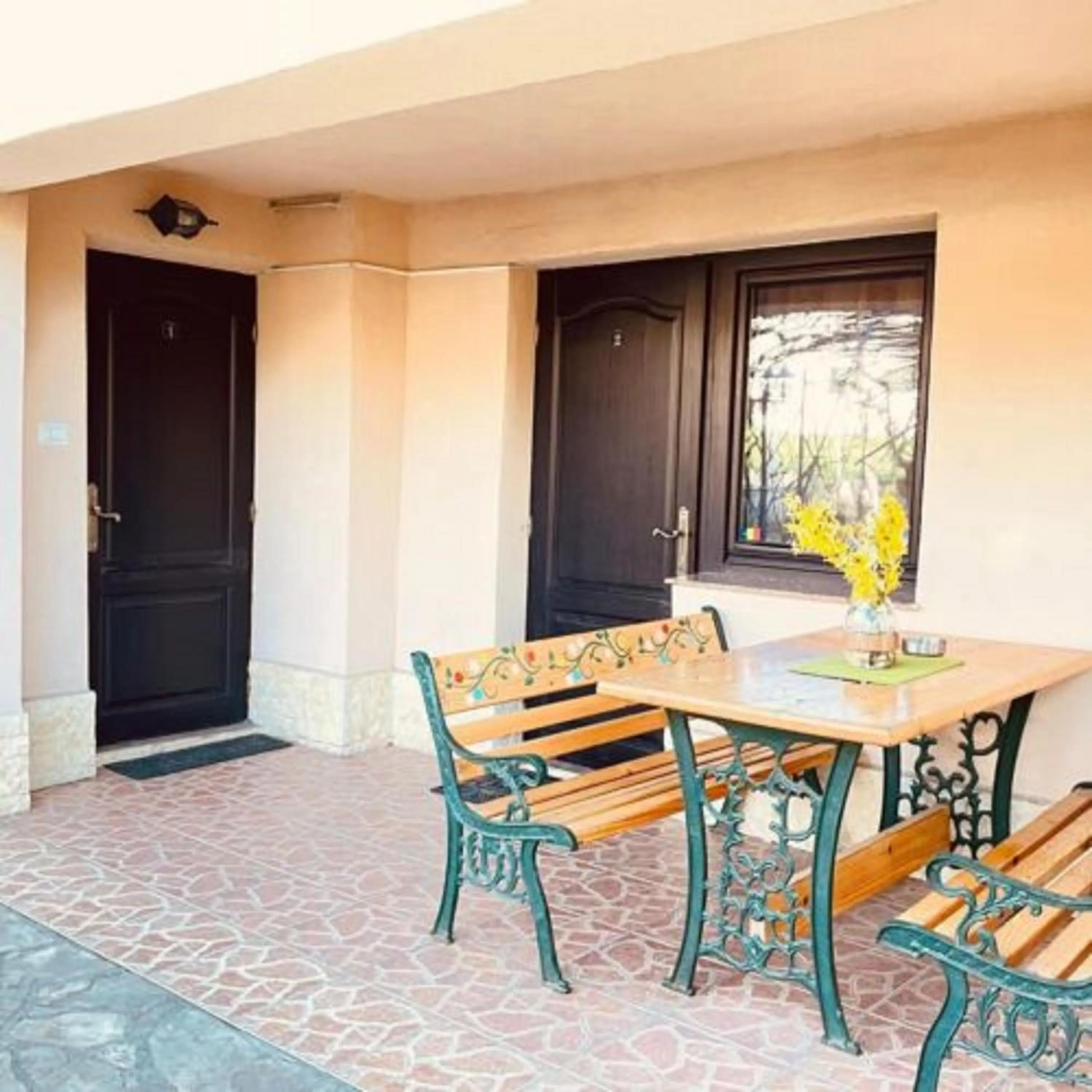 Seating area in Leaganul Bucovinei Guest House