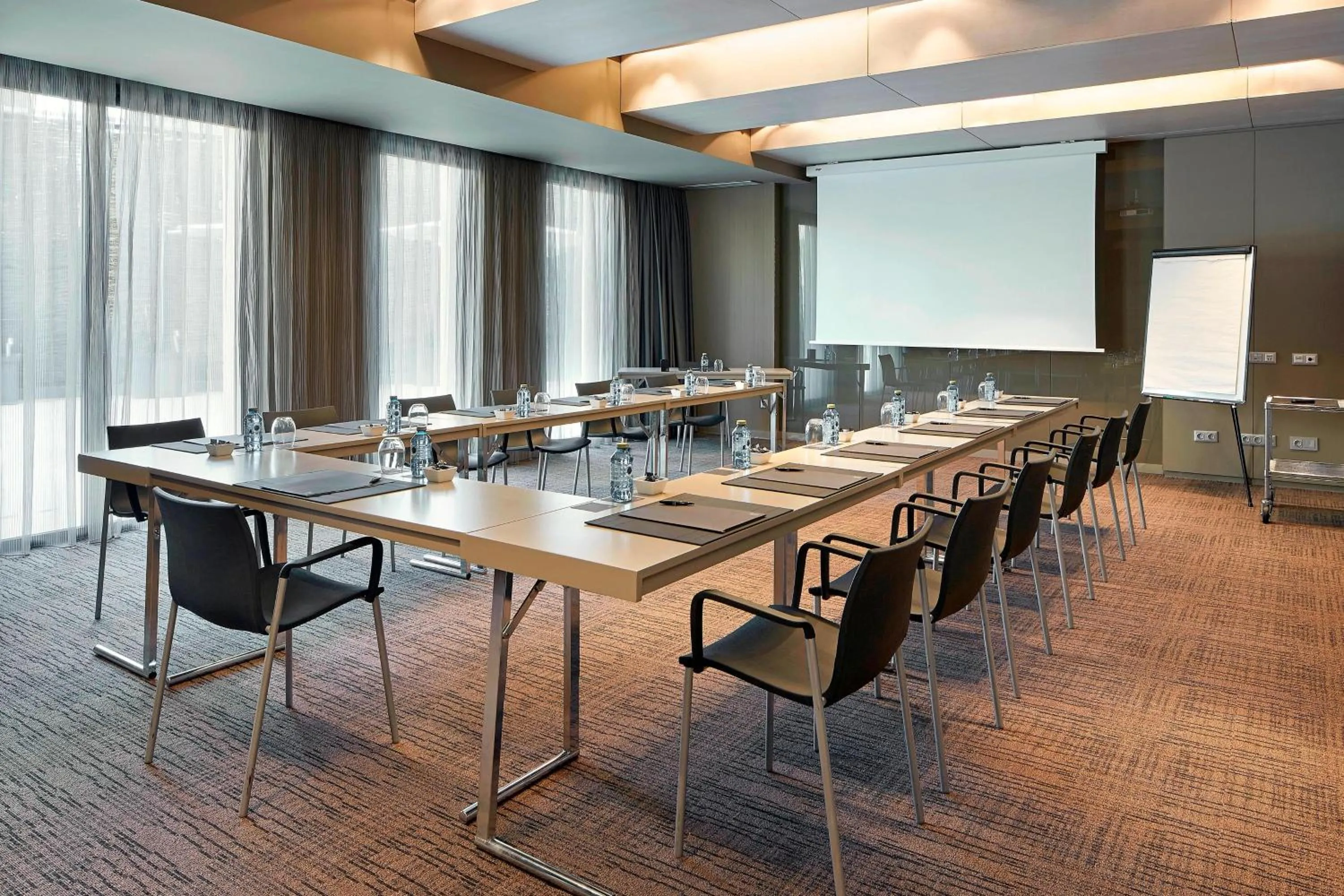 Meeting/conference room in AC Hotel Sants by Marriott